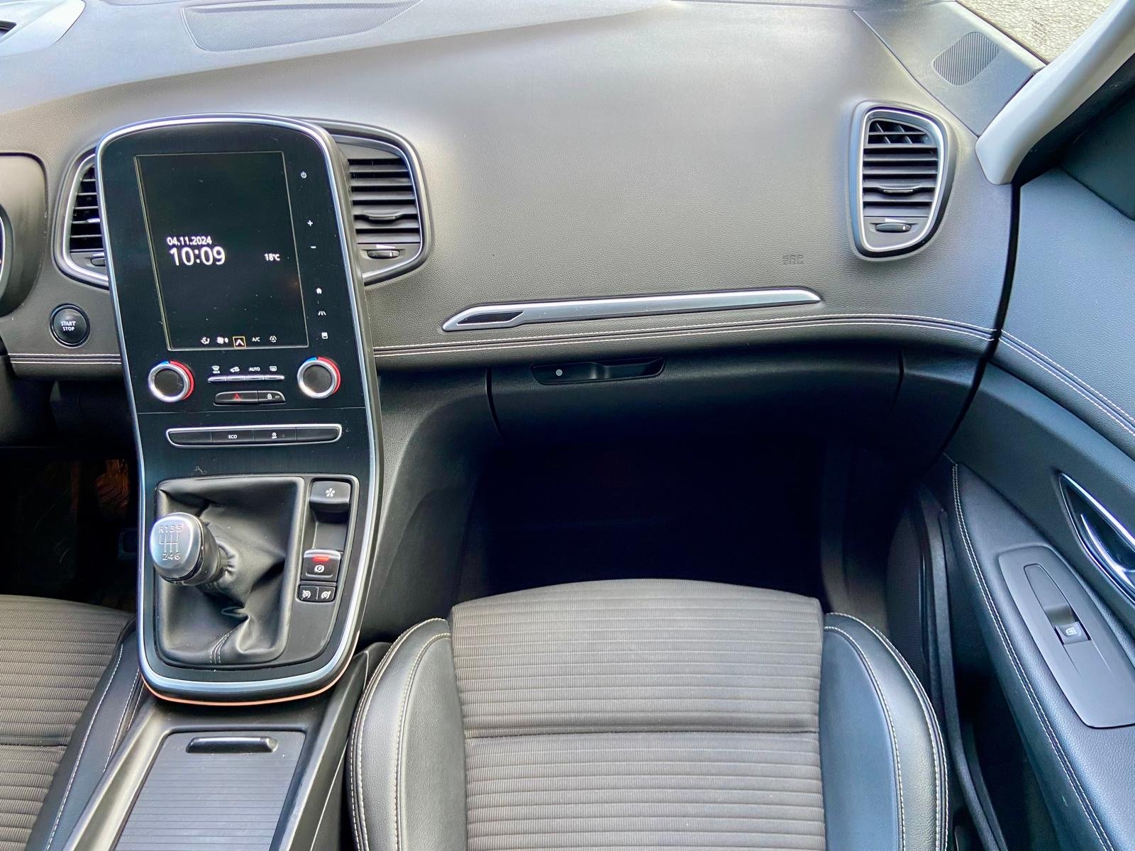 RENAULT Scenic dCi Zen Blue 150