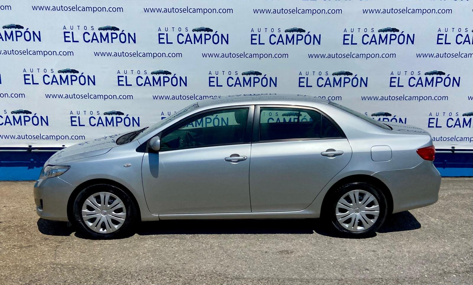 TOYOTA Corolla Sedán 2.0 D-4D Luna 126