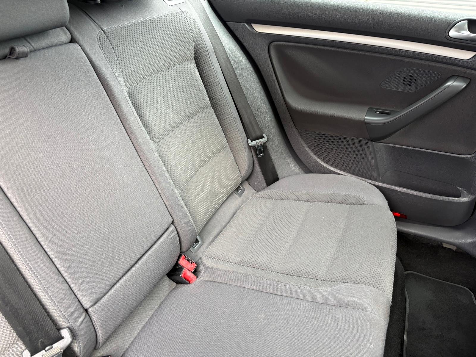 VOLKSWAGEN Golf 1.6 FSI CONFORTLINE 115