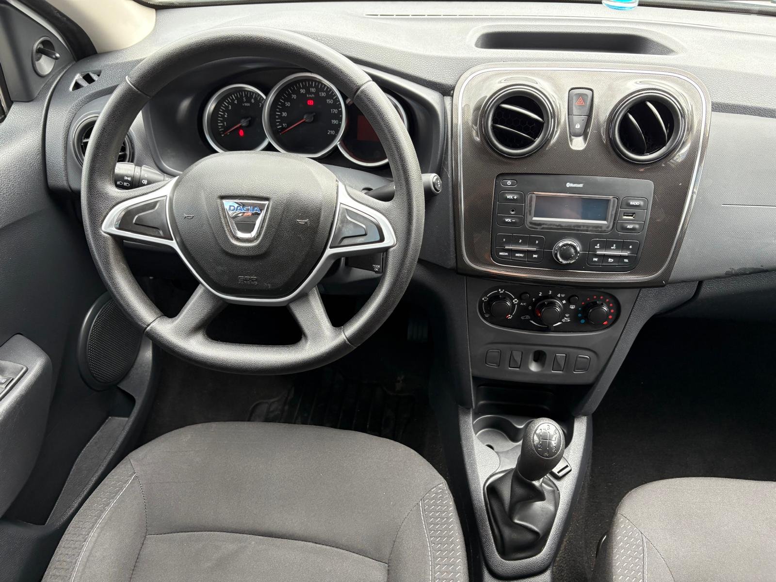 DACIA Logan 1.0 Ambiance 73