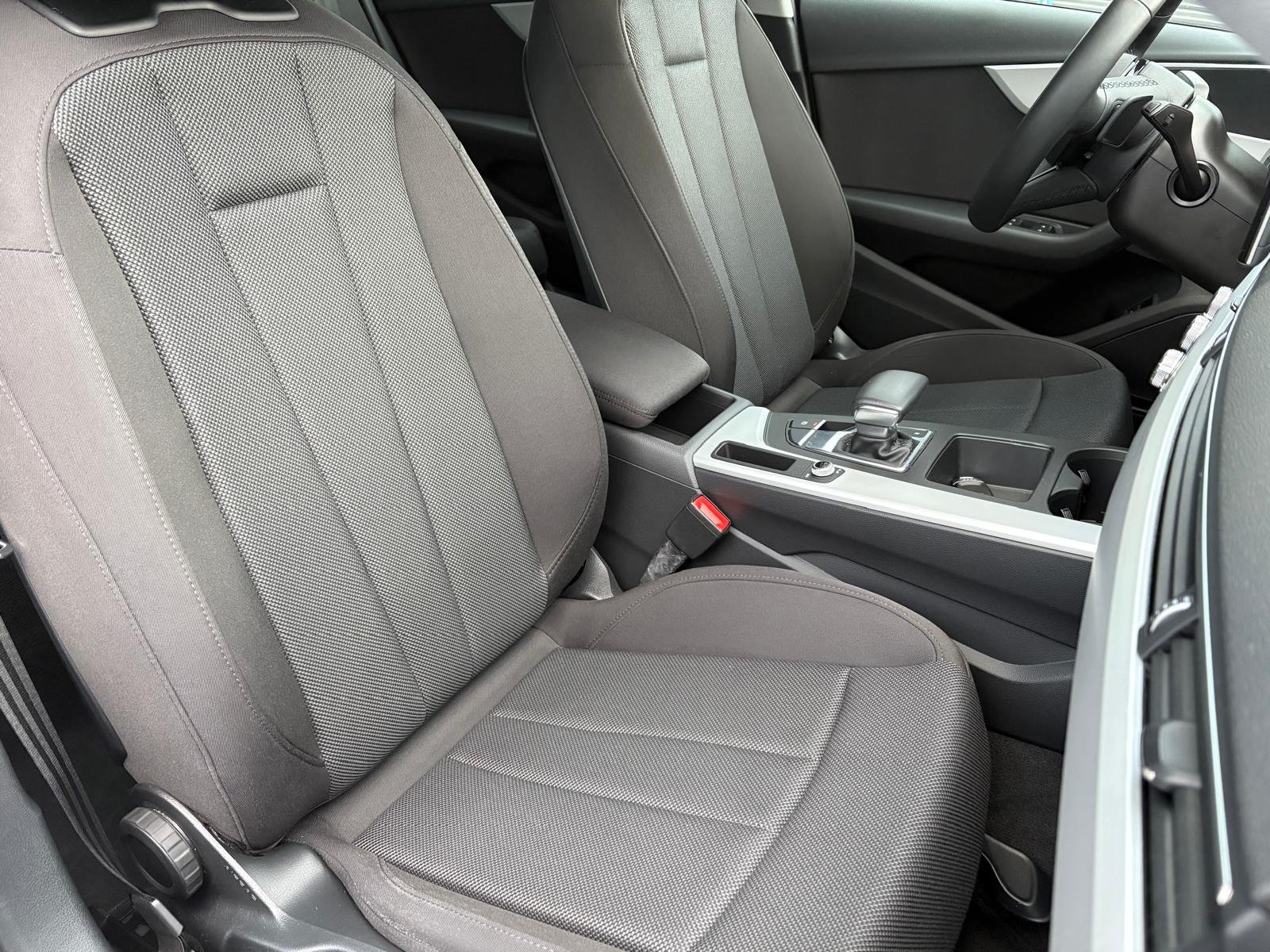 AUDI A4 Avant 35 TDI Advanced S-tronic 163