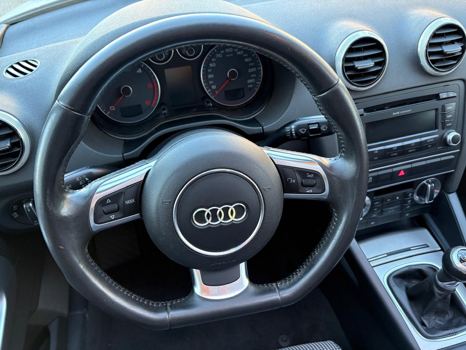 AUDI A3 1.6 TDI S-LINE EDITION 105