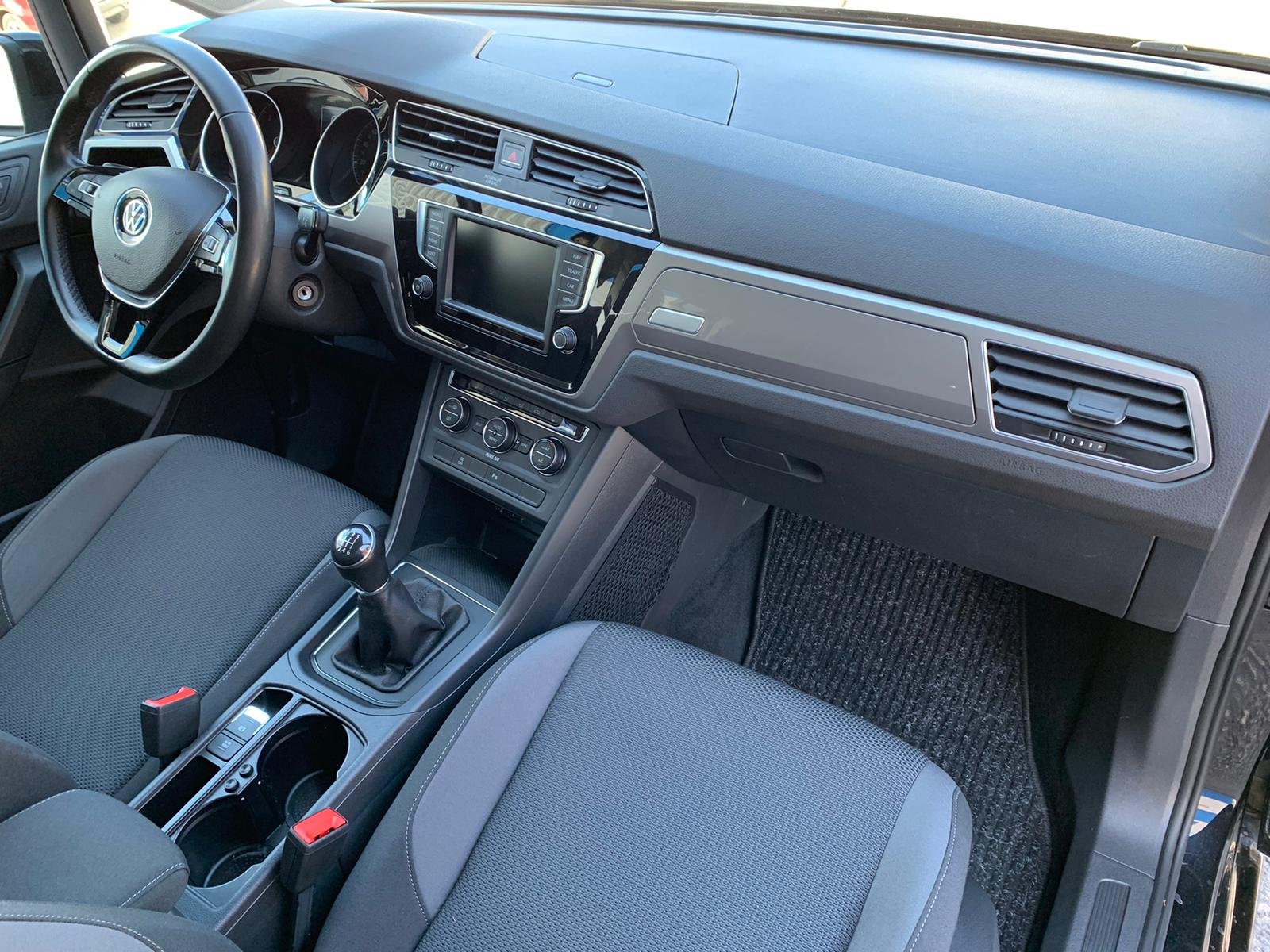 VOLKSWAGEN Touran 1.6 TDI BlueMotion Edition 110