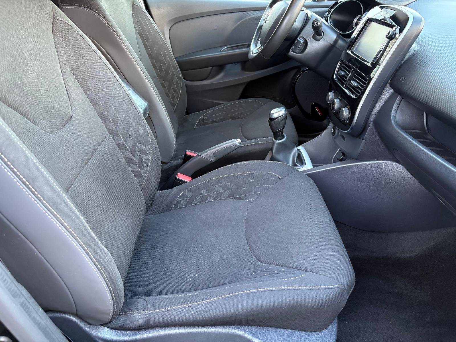 RENAULT Clio TCe Energy Limited 90