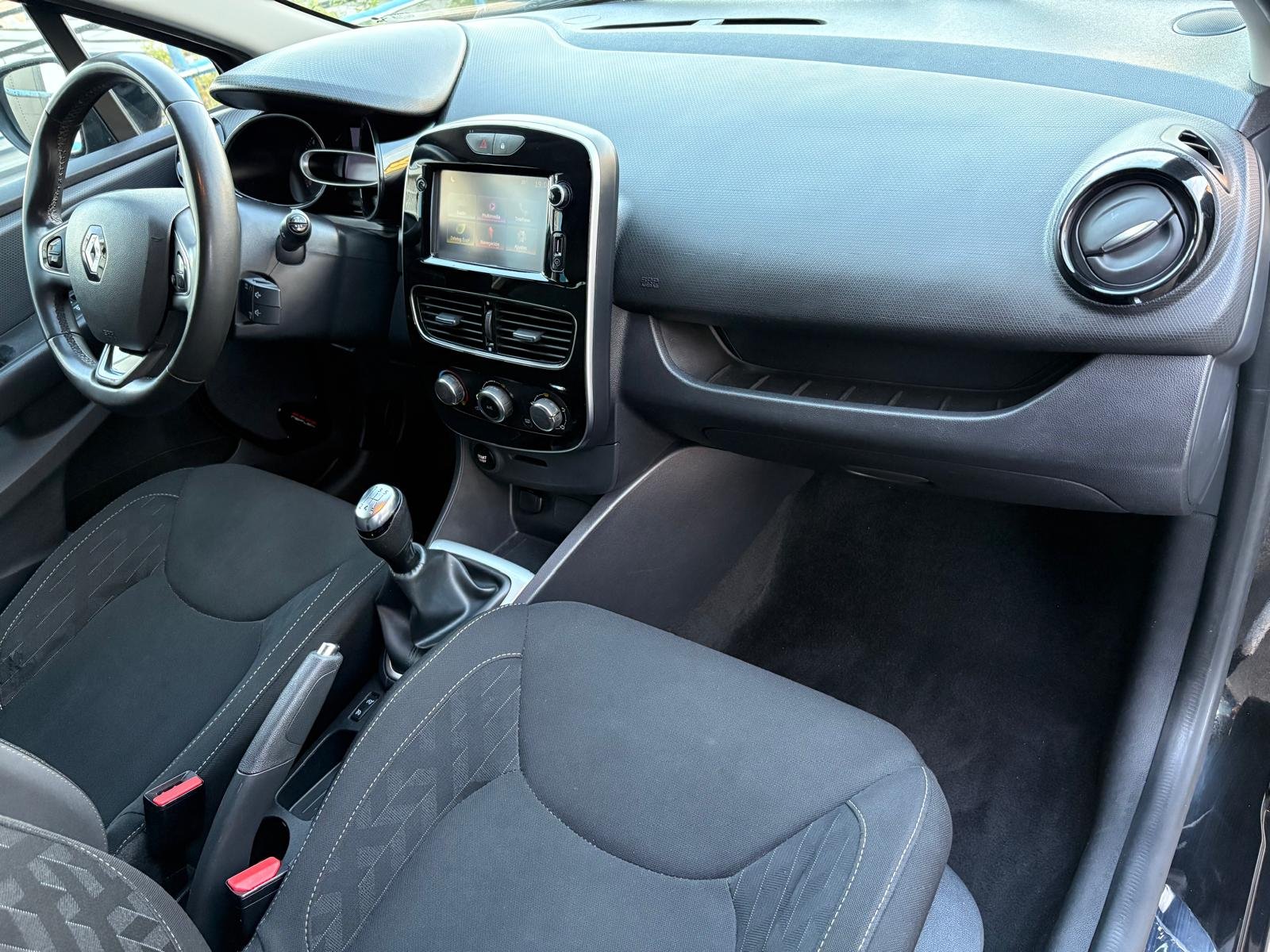 RENAULT Clio TCe Energy Limited 90