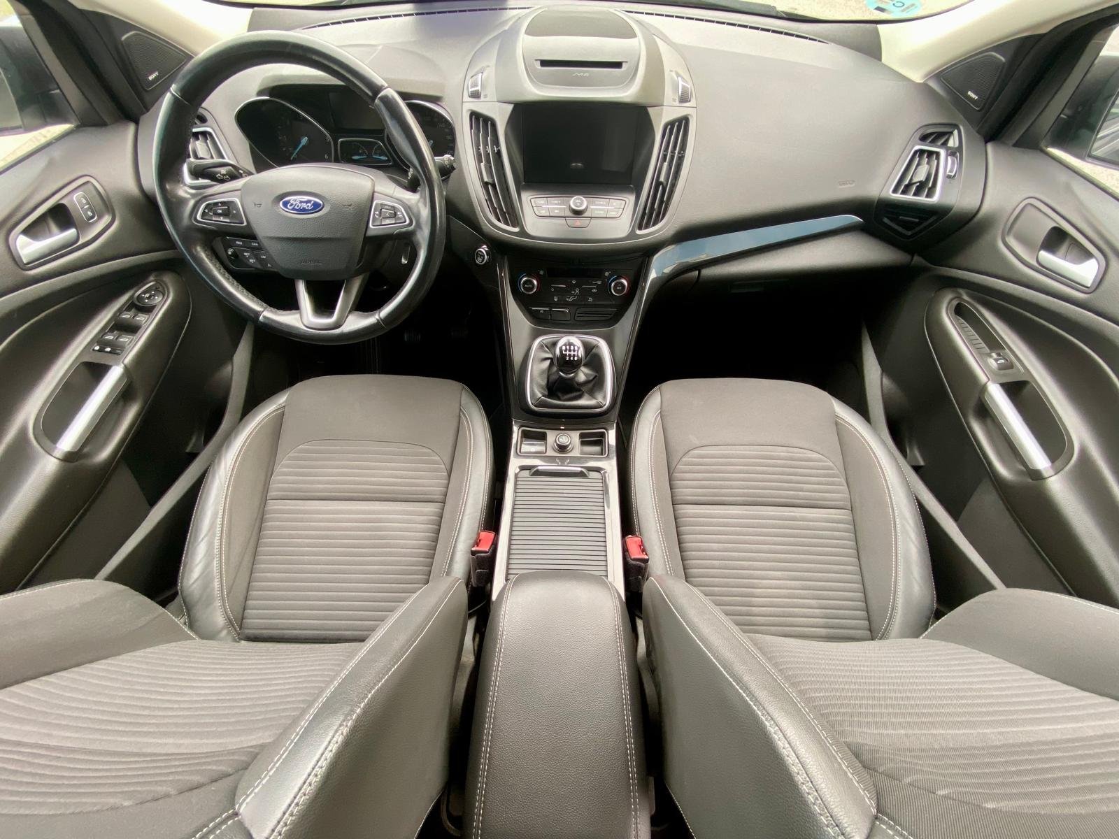 FORD Kuga 2.0 TDCi 4x2 Titanium 150