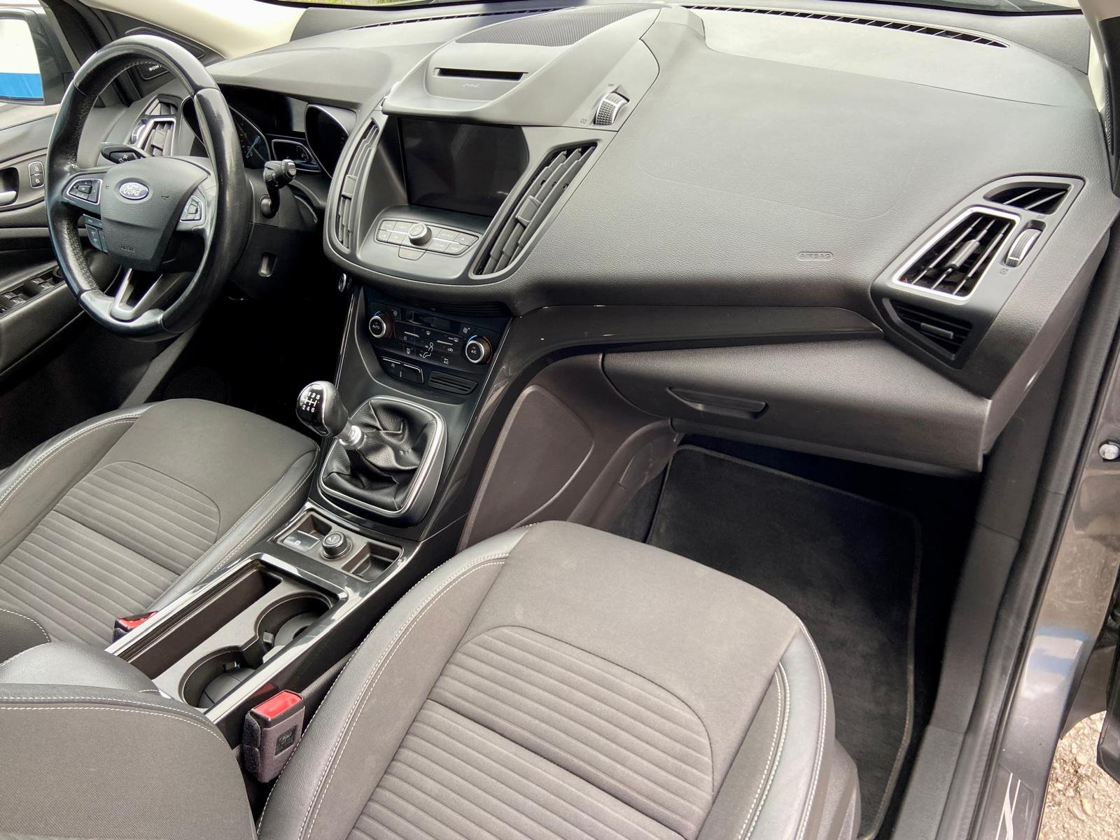 FORD Kuga 2.0 TDCi 4x2 Titanium 150