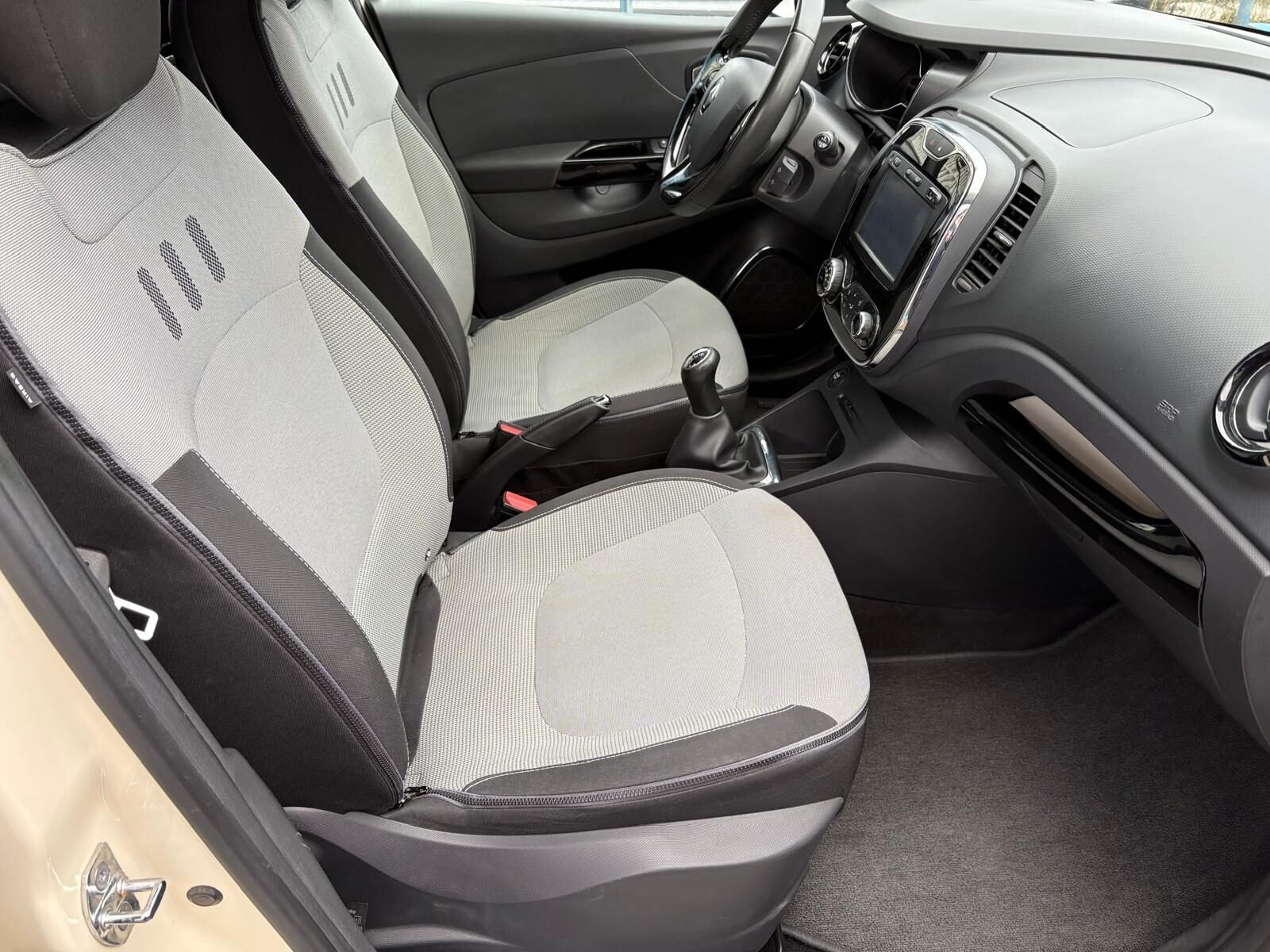 RENAULT Captur TCe Zen Energy 90