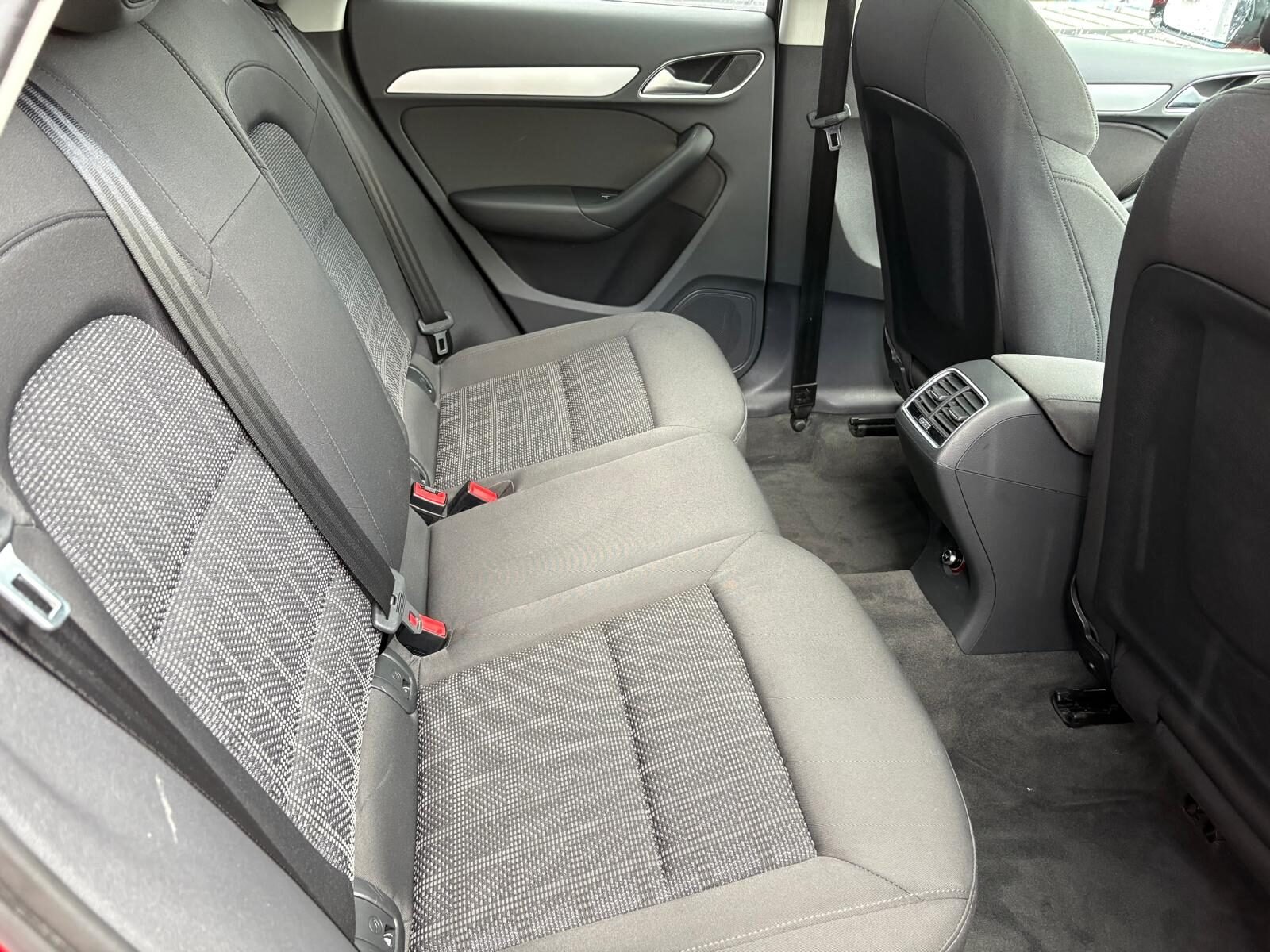 AUDI Q3 1.4 TFSI Sport Edition S-tronic 150