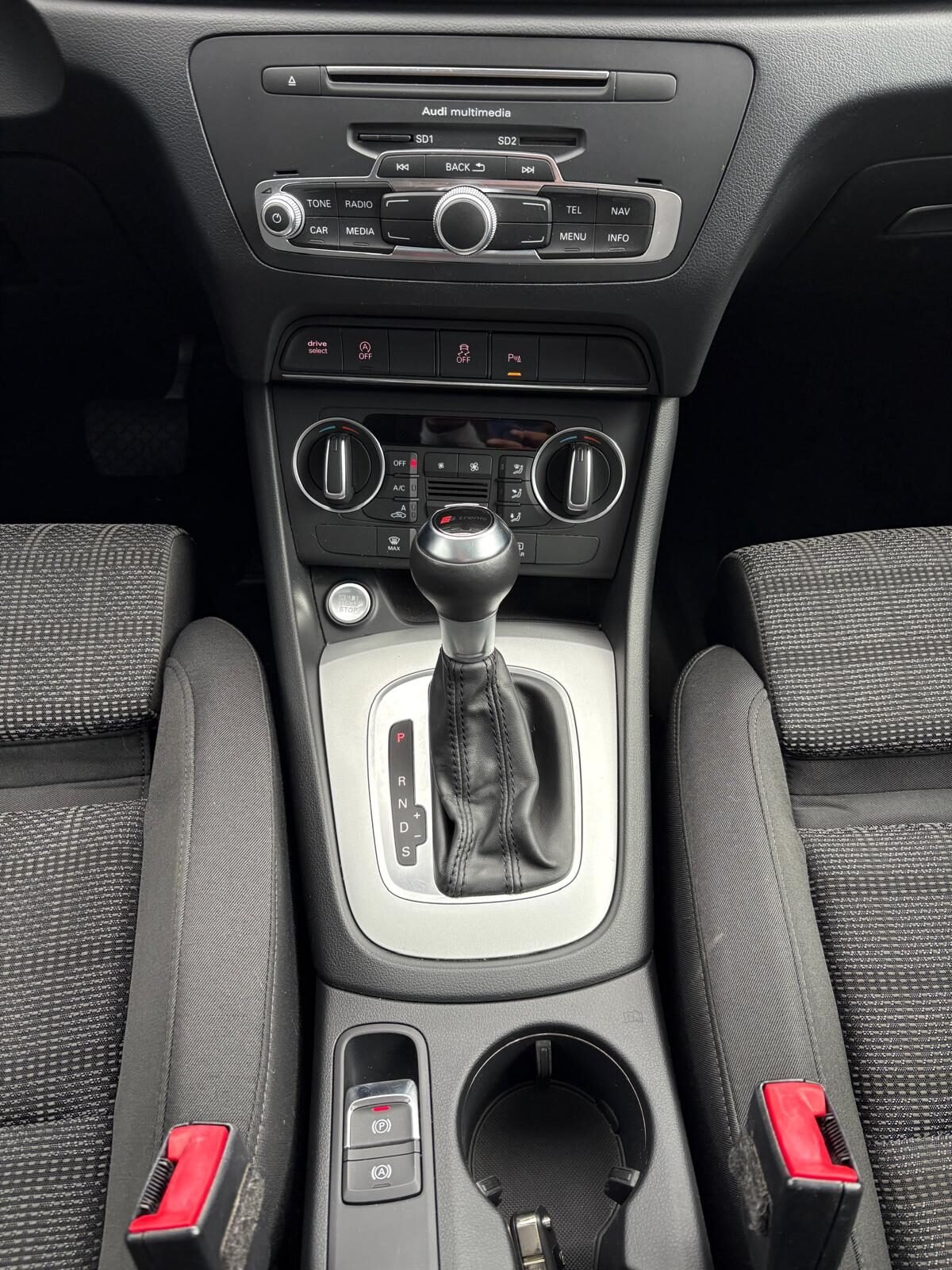 AUDI Q3 1.4 TFSI Sport Edition S-tronic 150