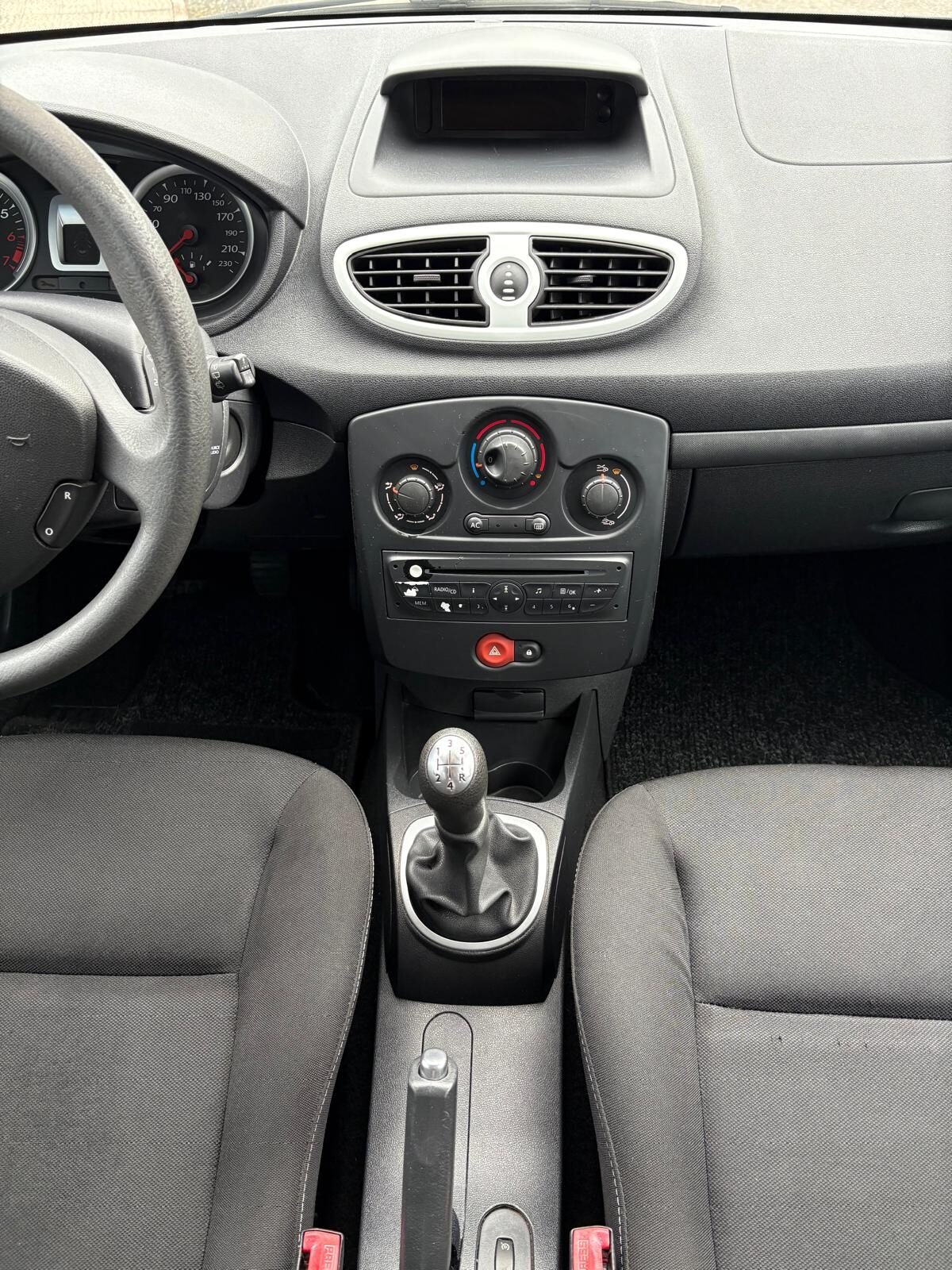 RENAULT Clio 1.2 Yahoo 75