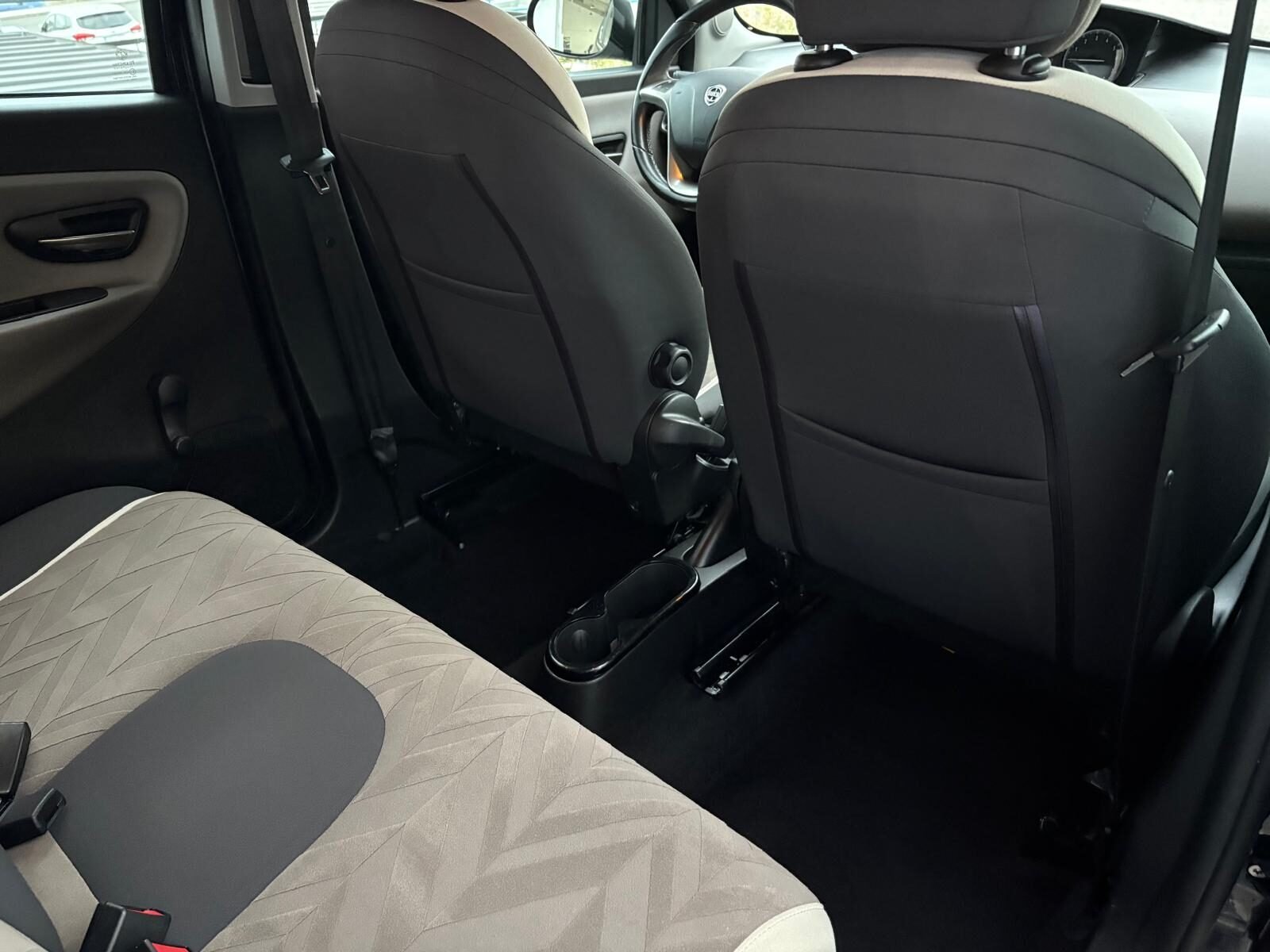 LANCIA Ypsilon 1.2 Evo II Gold 69