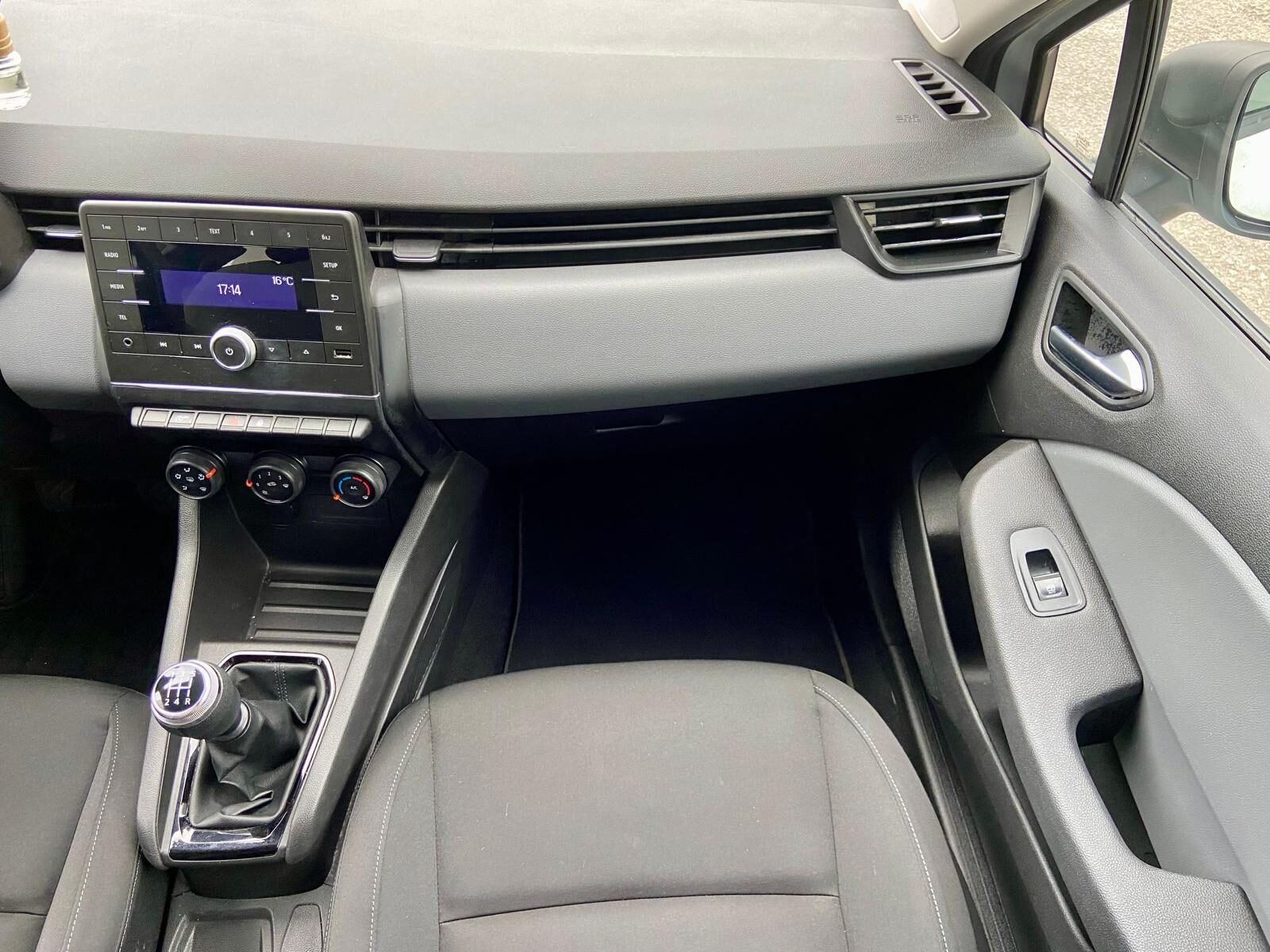 RENAULT Clio 1.0 SCE Business 67