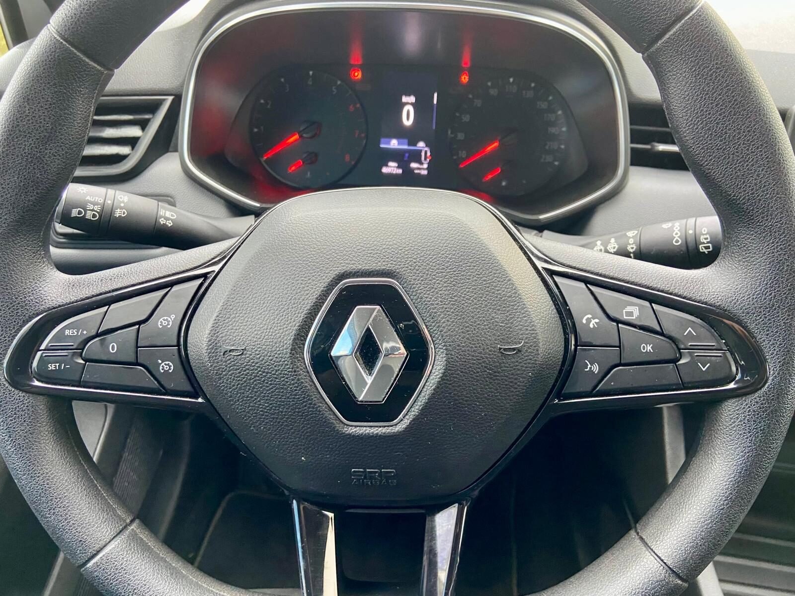 RENAULT Clio 1.0 SCE Business 67