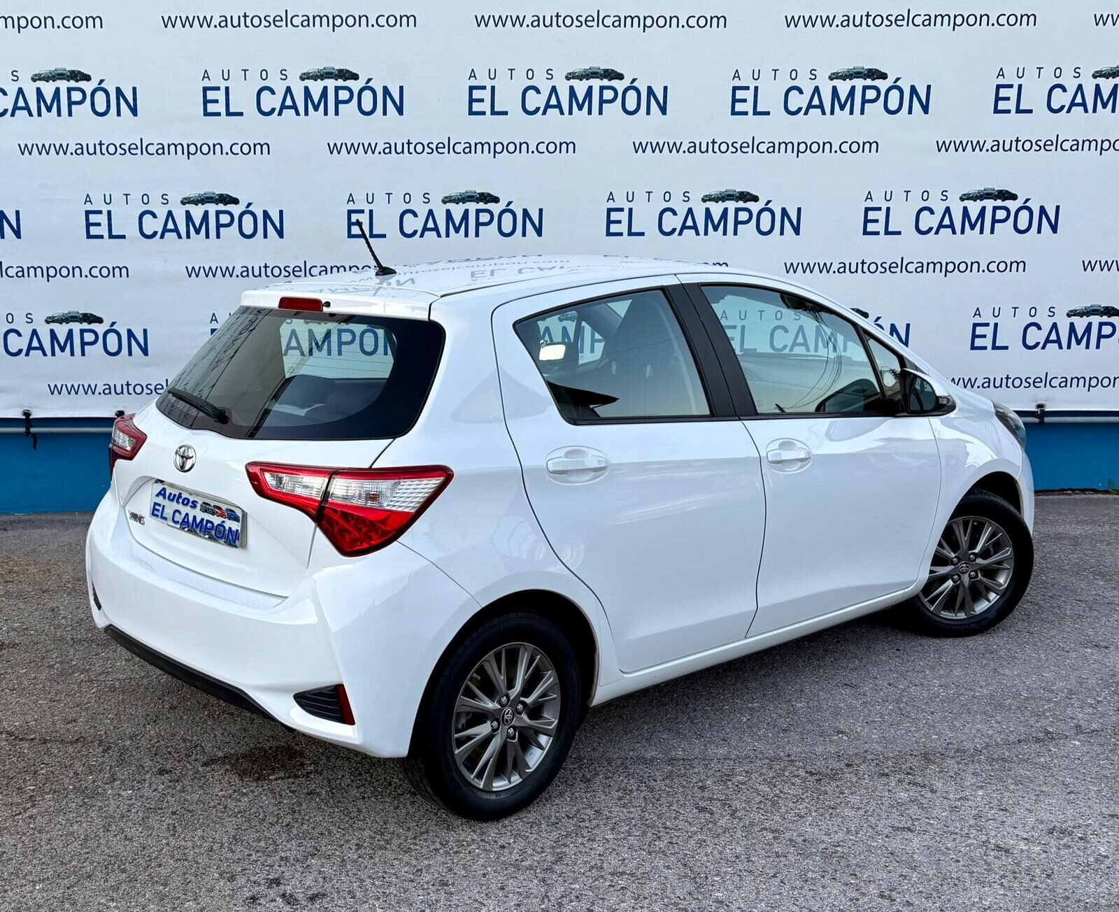 TOYOTA Yaris 1.5 Active 111 