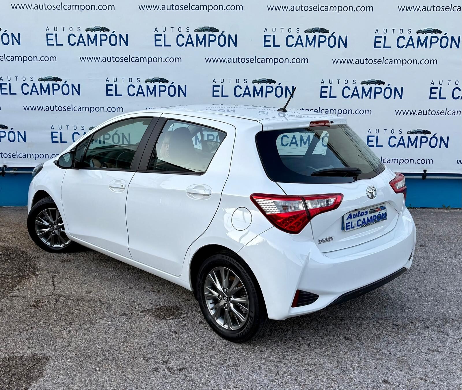 TOYOTA Yaris 1.5 Active 111 