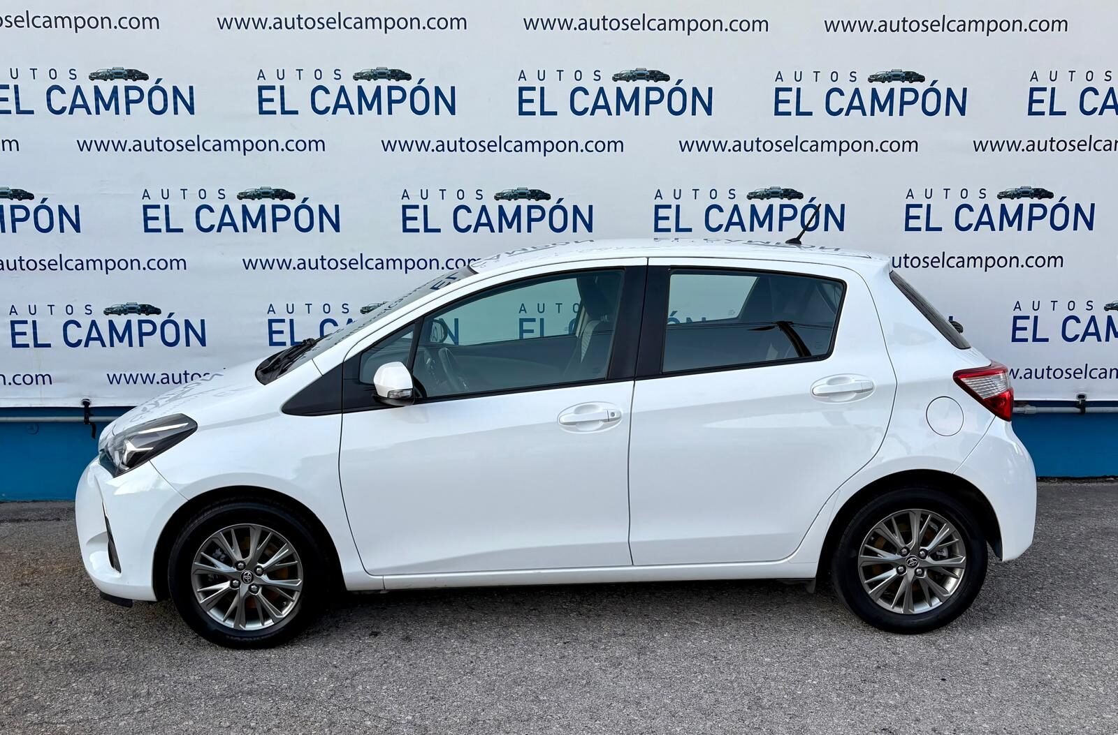 TOYOTA Yaris 1.5 Active 111 