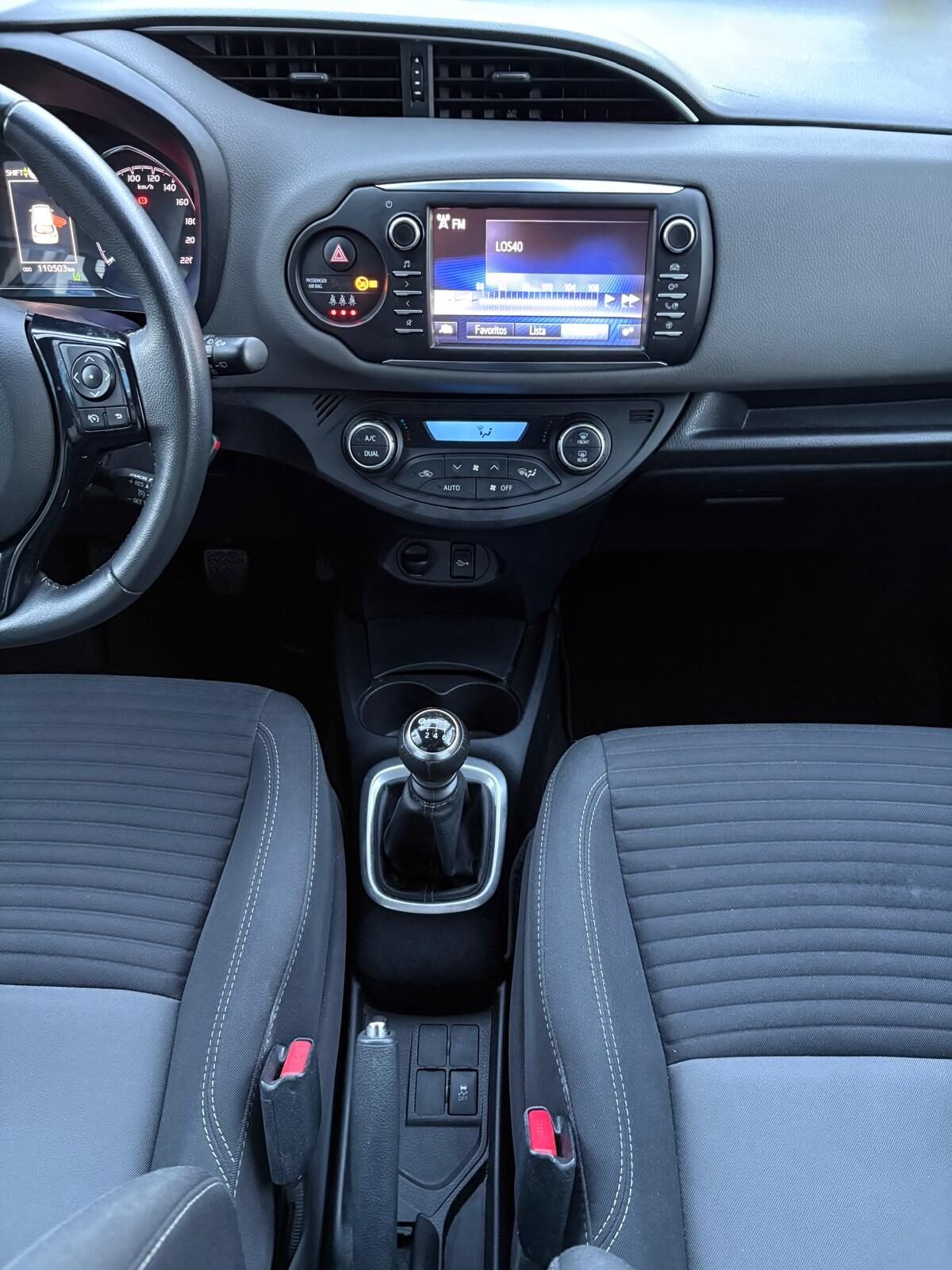 TOYOTA Yaris 1.5 Active 111 