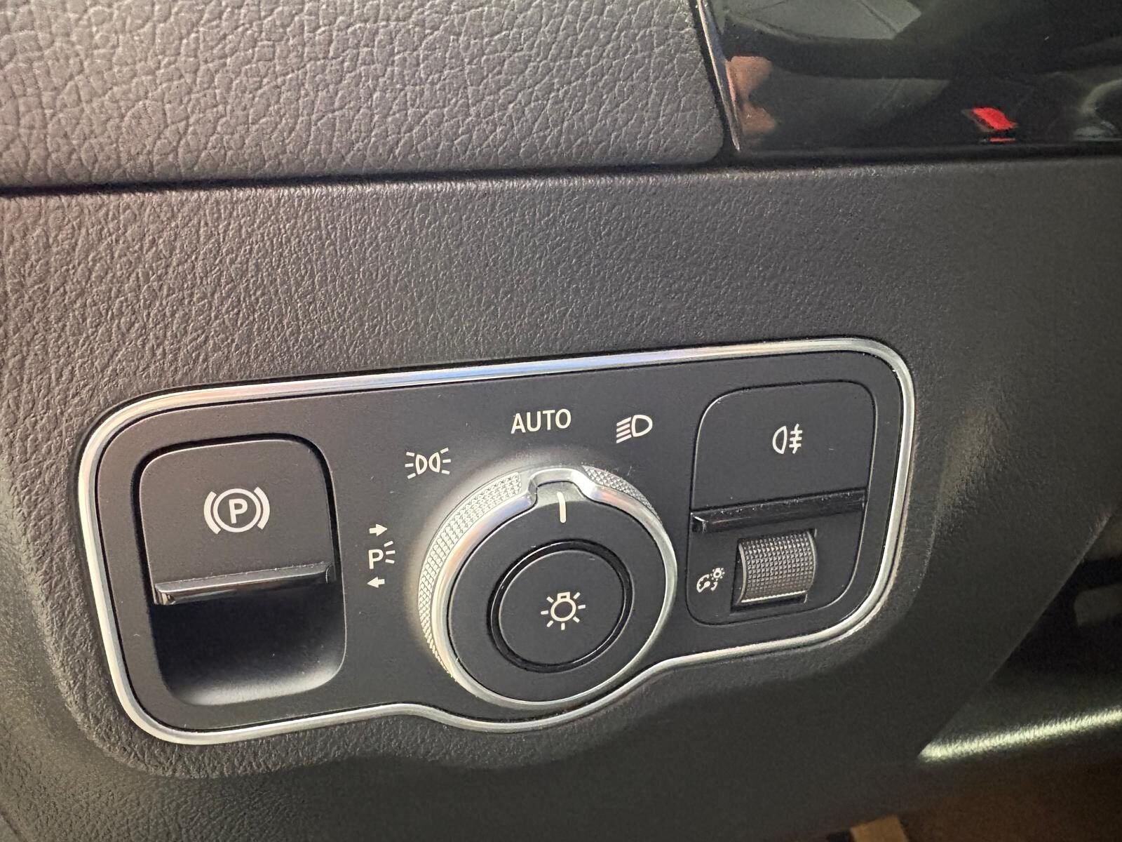 MERCEDES-BENZ Clase GLA 200d 8G DCT 150