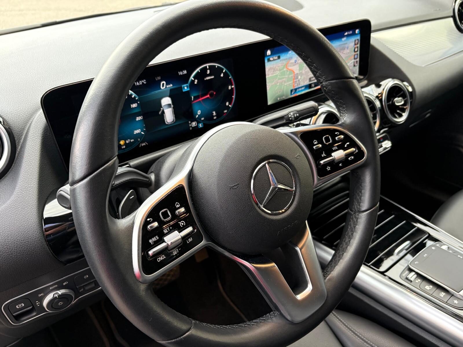 MERCEDES-BENZ Clase GLA 200d 8G DCT 150