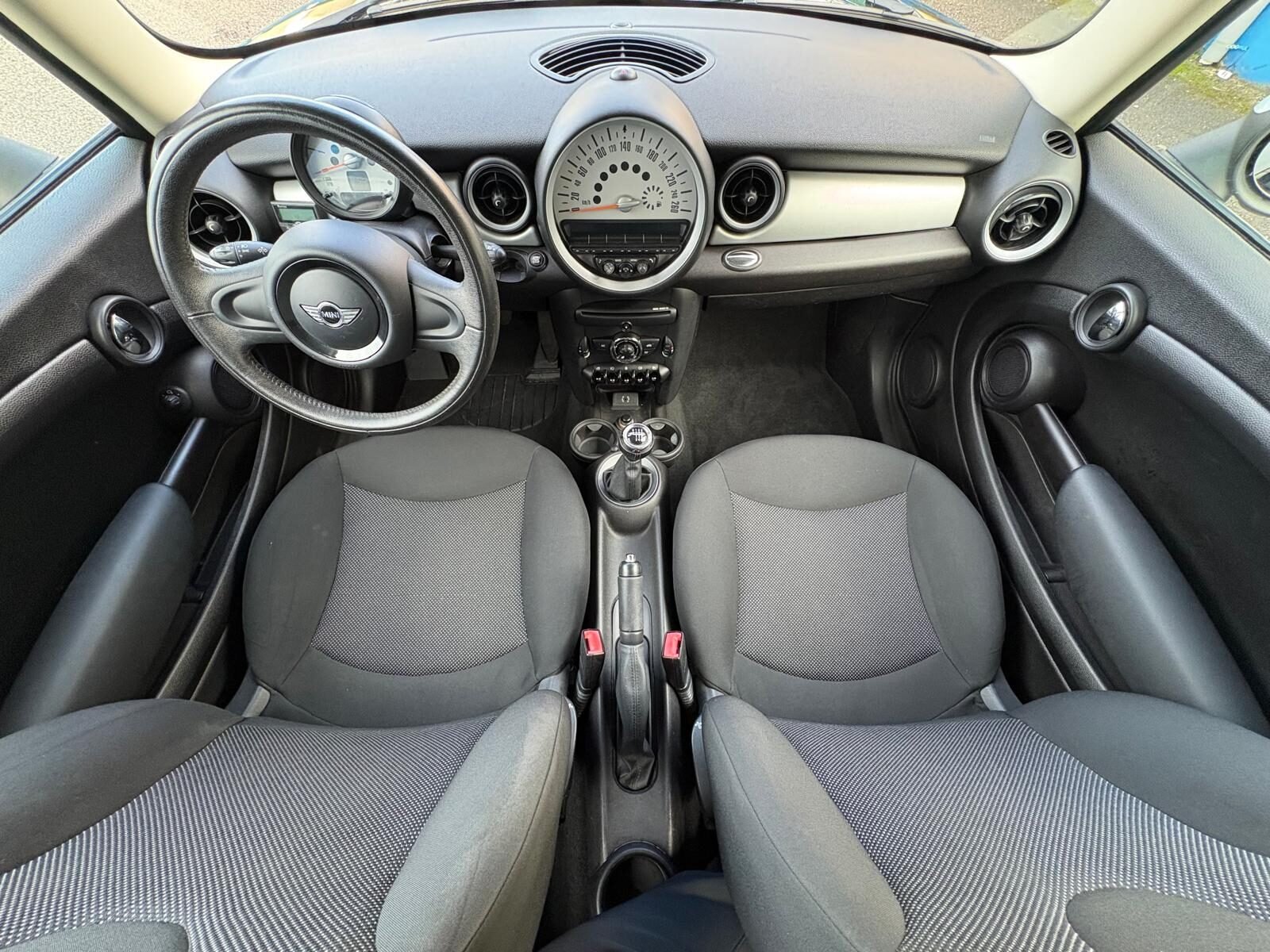 MINI Cooper D 3p 112