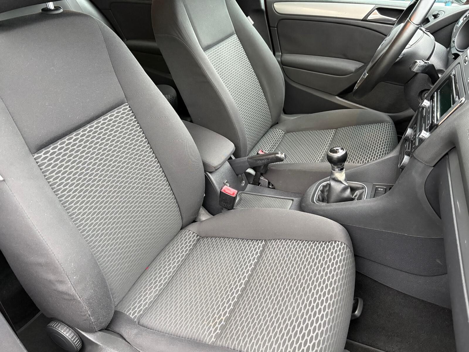 VOLKSWAGEN Golf 1.6 TDI BlueMotion Trend 105