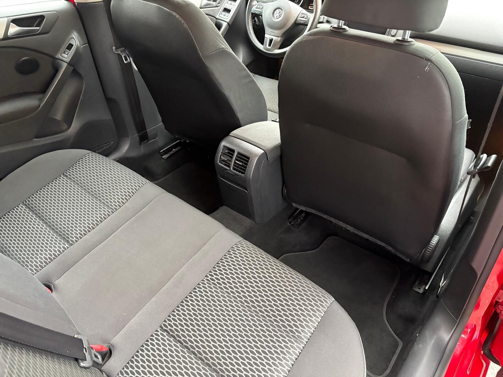 VOLKSWAGEN Golf 1.6 TDI BlueMotion Trend 105