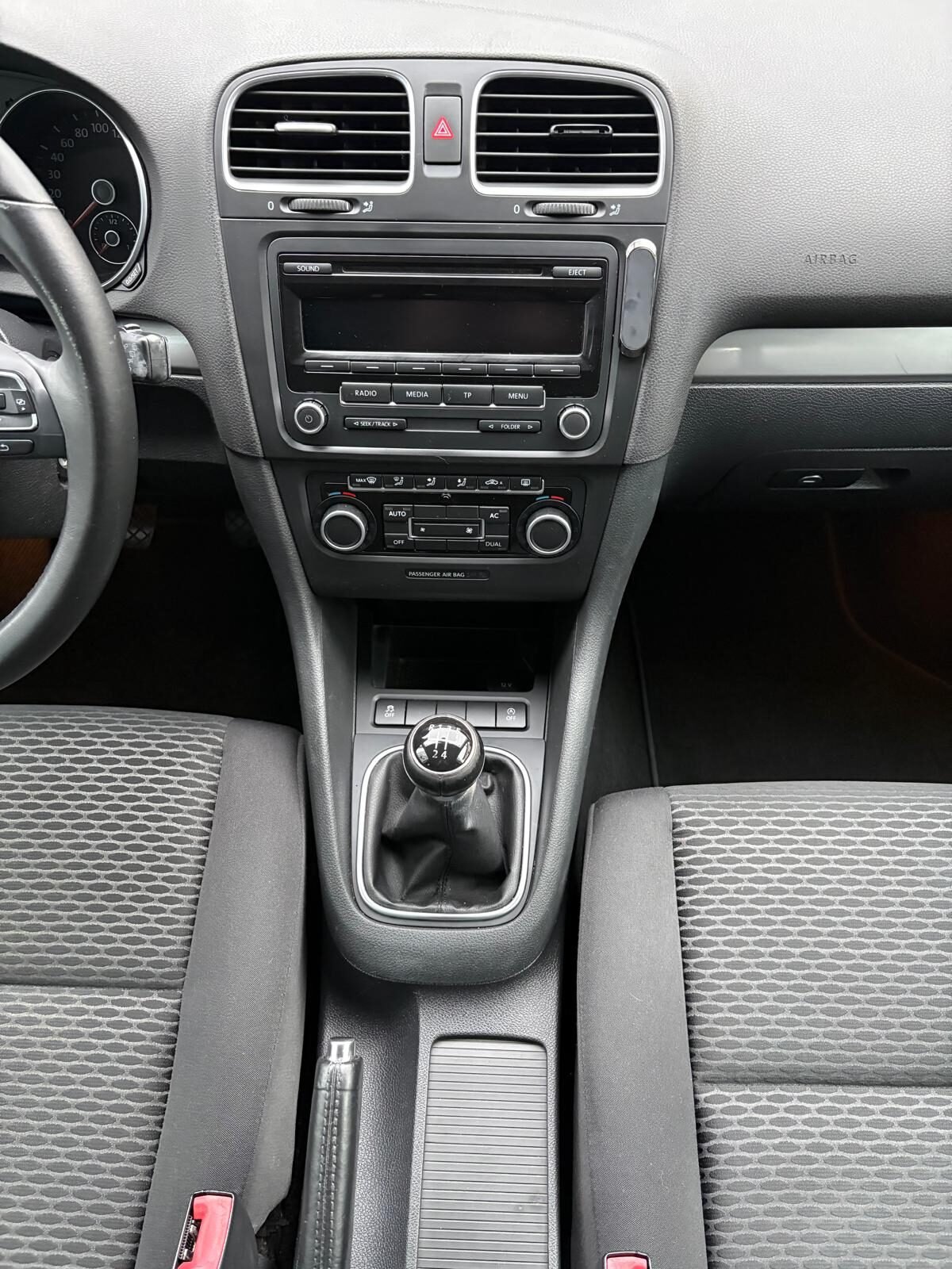 VOLKSWAGEN Golf 1.6 TDI BlueMotion Trend 105