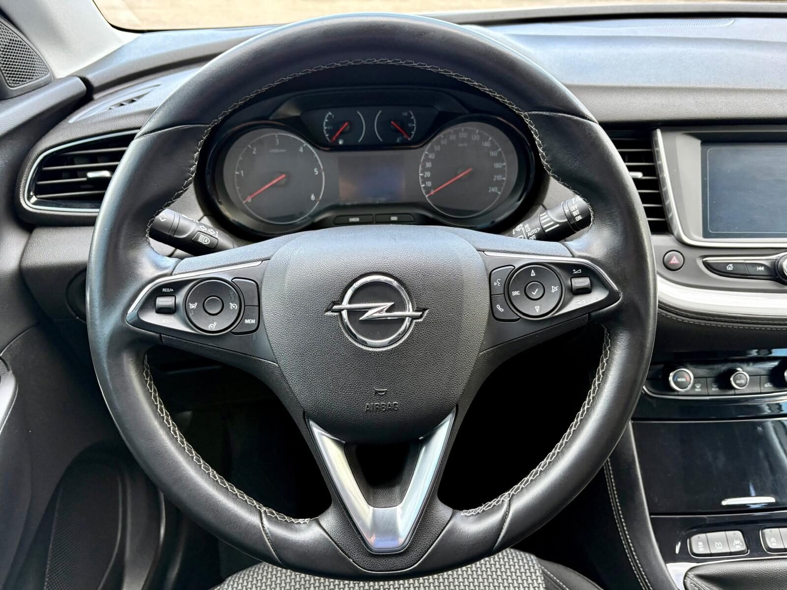 OPEL Grandland X 1.6 CDTi Selective 120