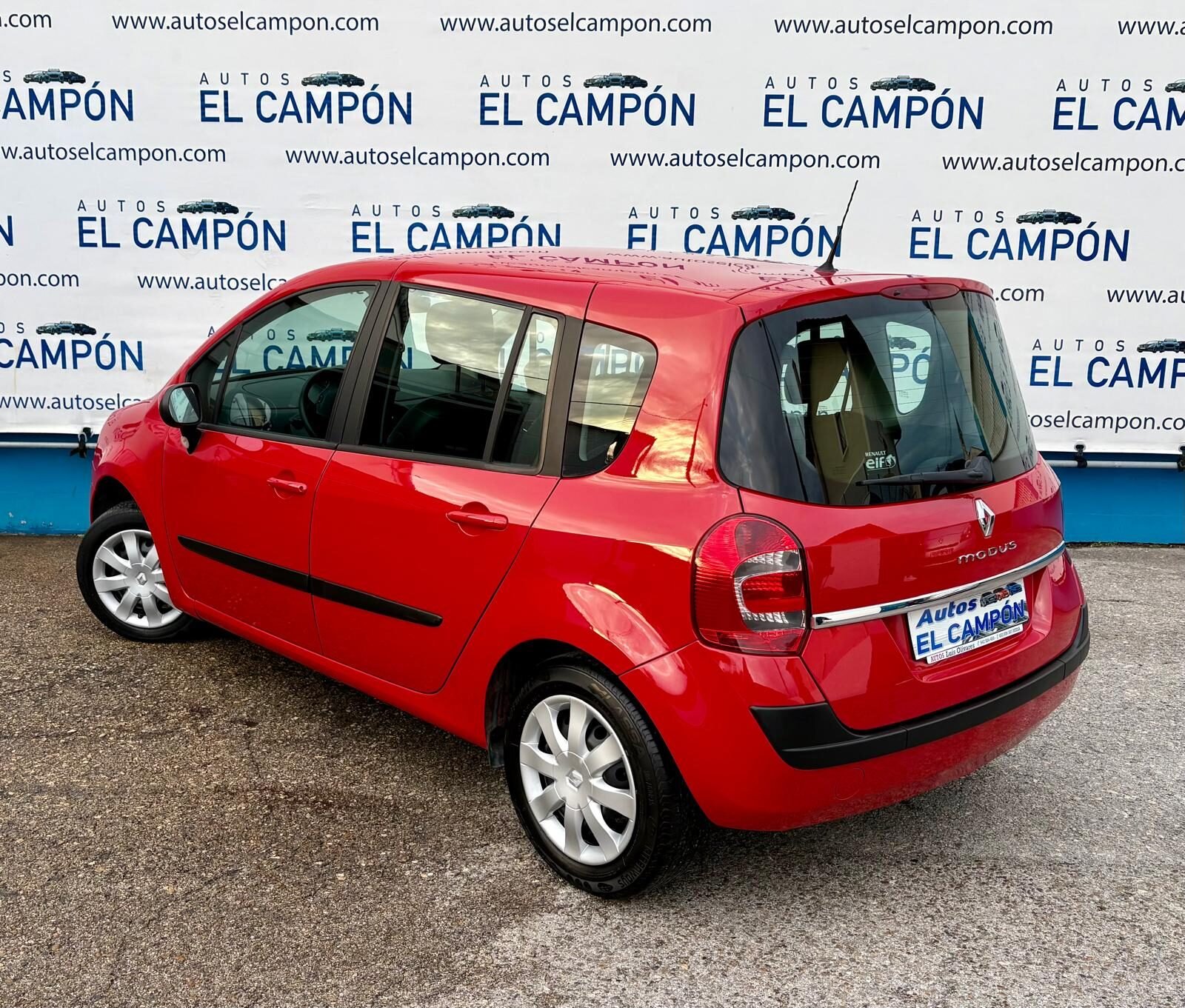 RENAULT Grand Modus 1.2 TCE Evolution 100