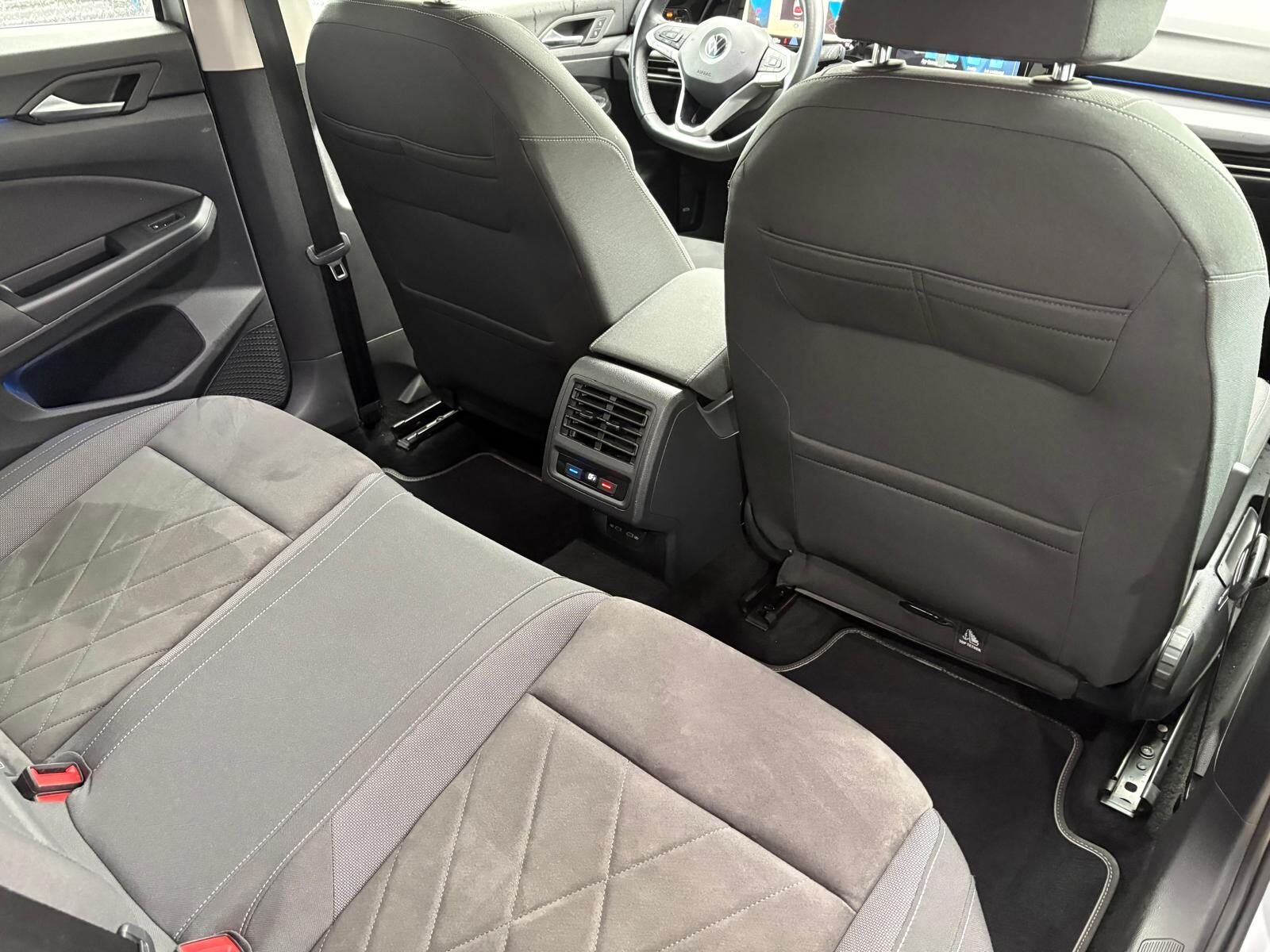 VOLKSWAGEN Golf 1.5 e-TSI Style DSG 150