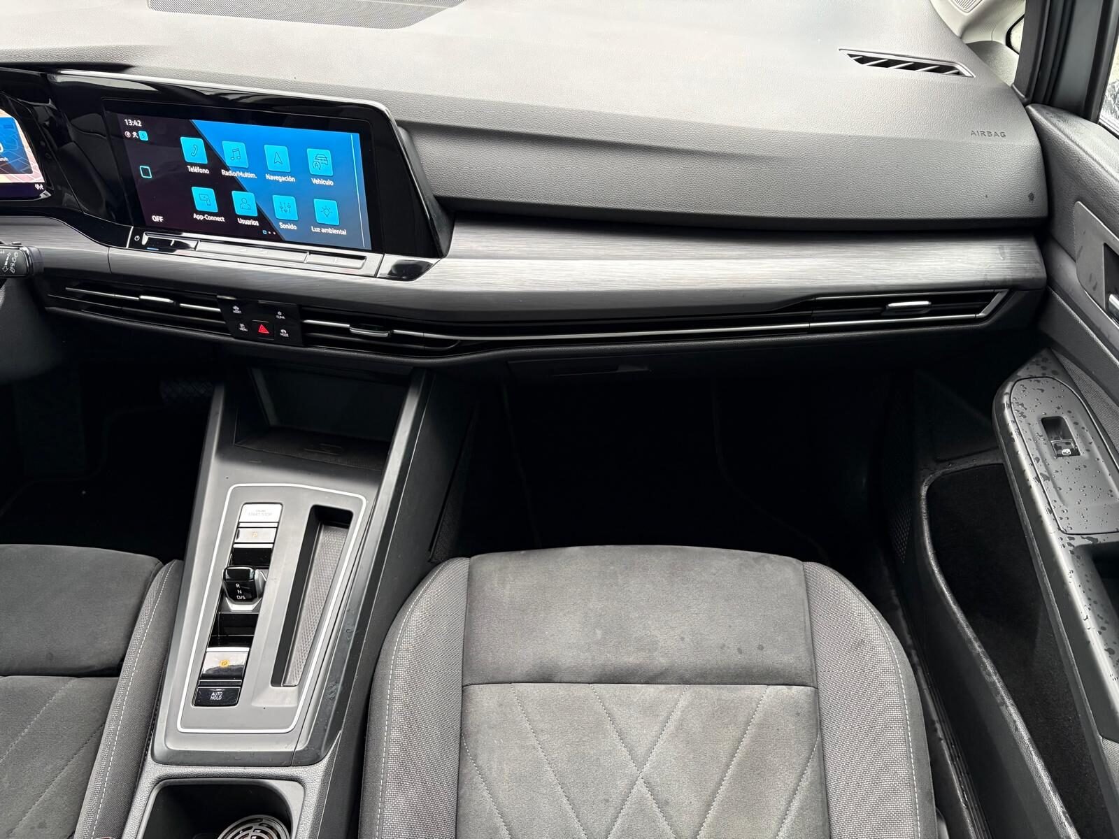 VOLKSWAGEN Golf 1.5 e-TSI Style DSG 150