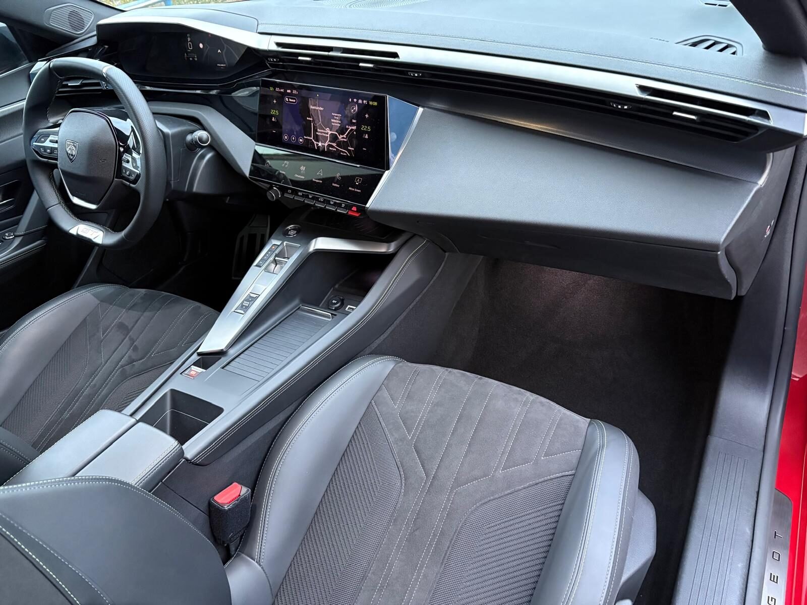 PEUGEOT 308 1.5 BlueHDI GT Aut. 130