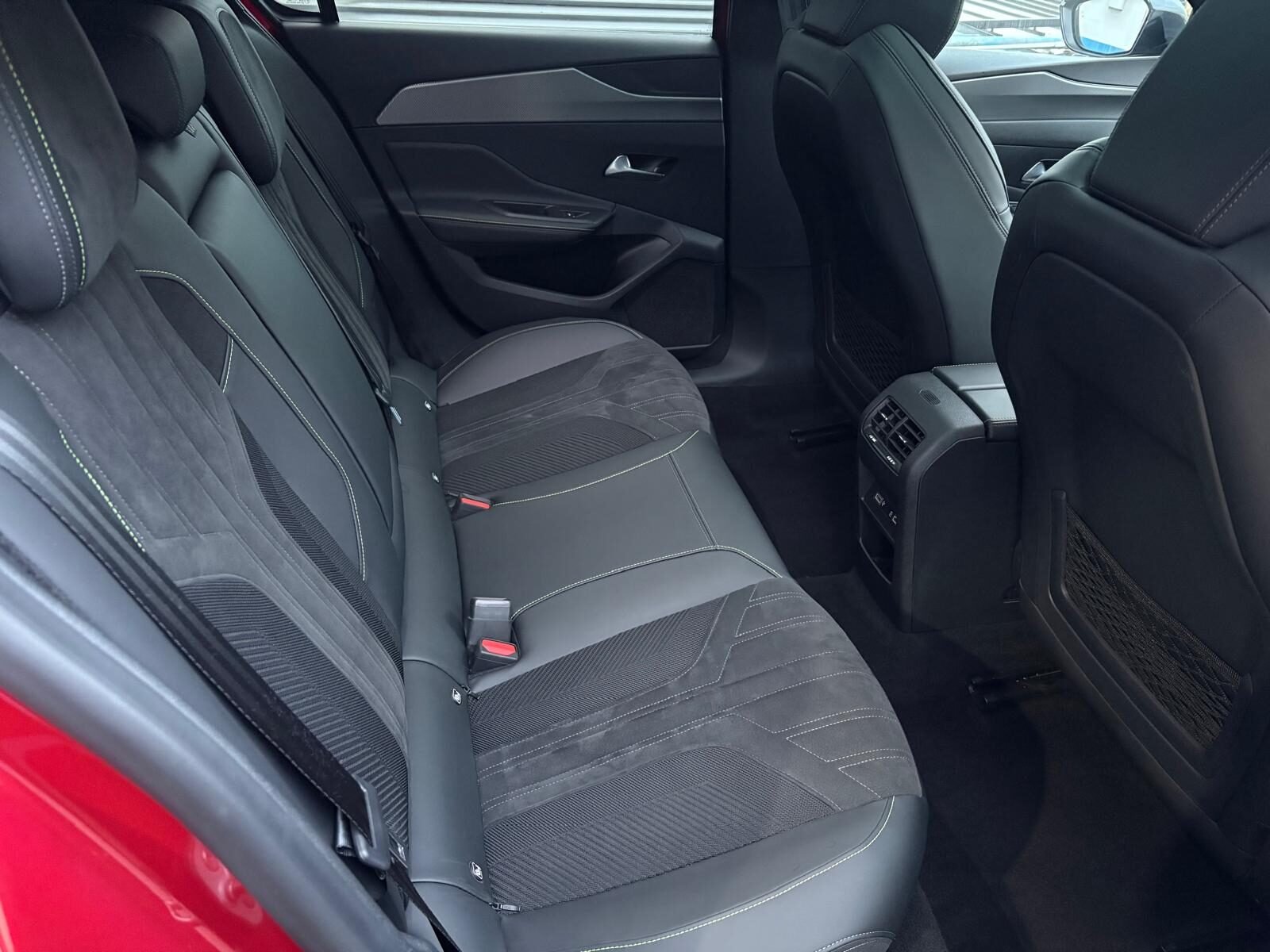 PEUGEOT 308 1.5 BlueHDI GT Aut. 130