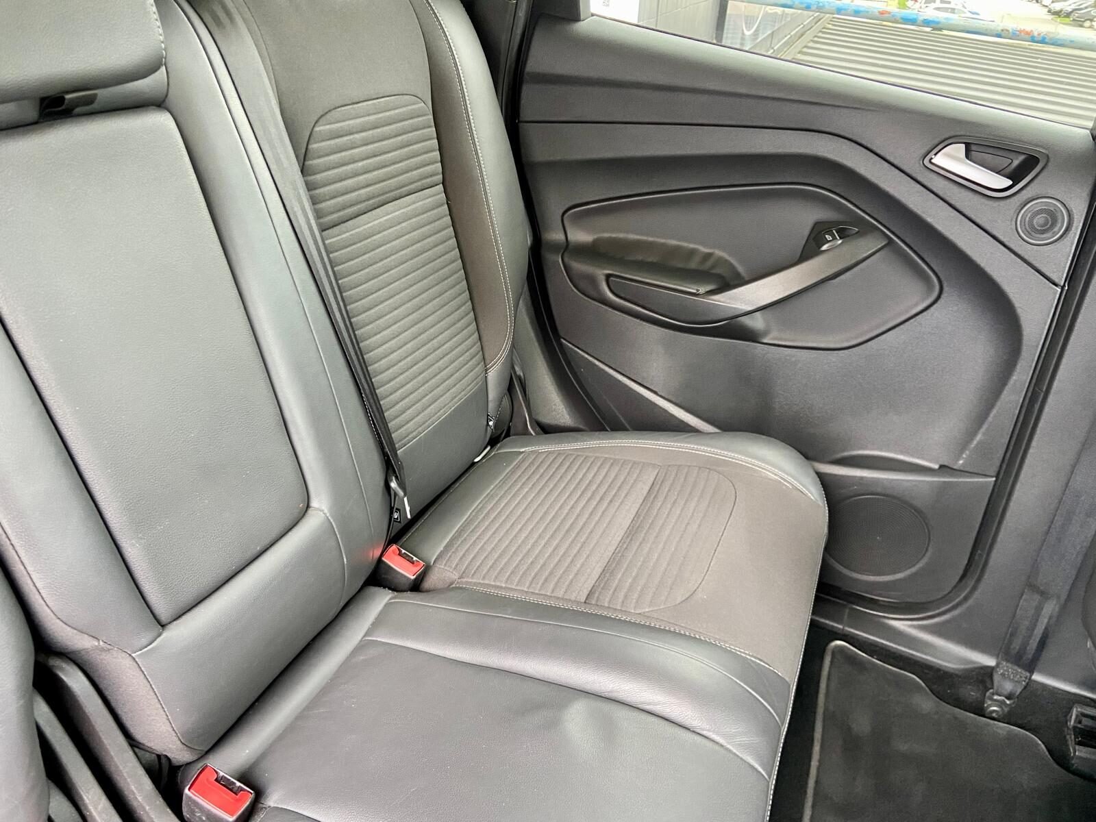 FORD Kuga 2.0 TDCi 4x2 Titanium 150