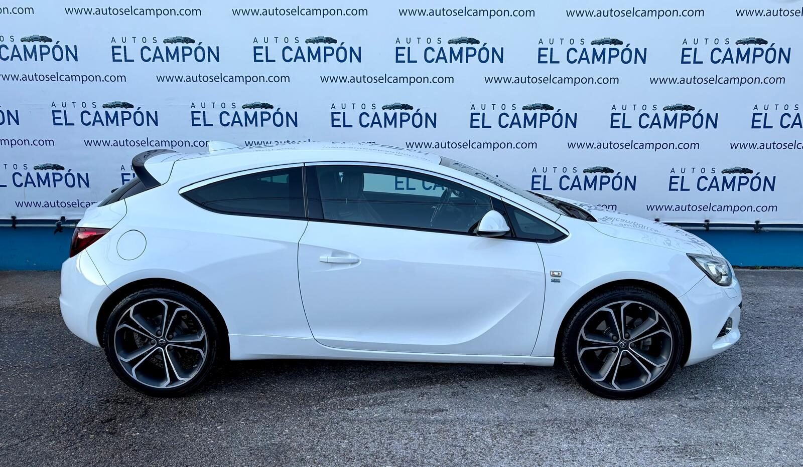 OPEL Astra GTC 1.6 T Sportive 200