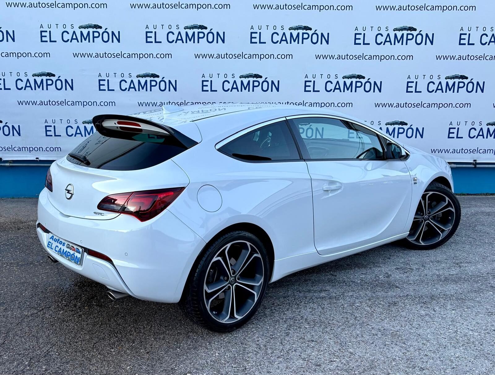 OPEL Astra GTC 1.6 T Sportive 200