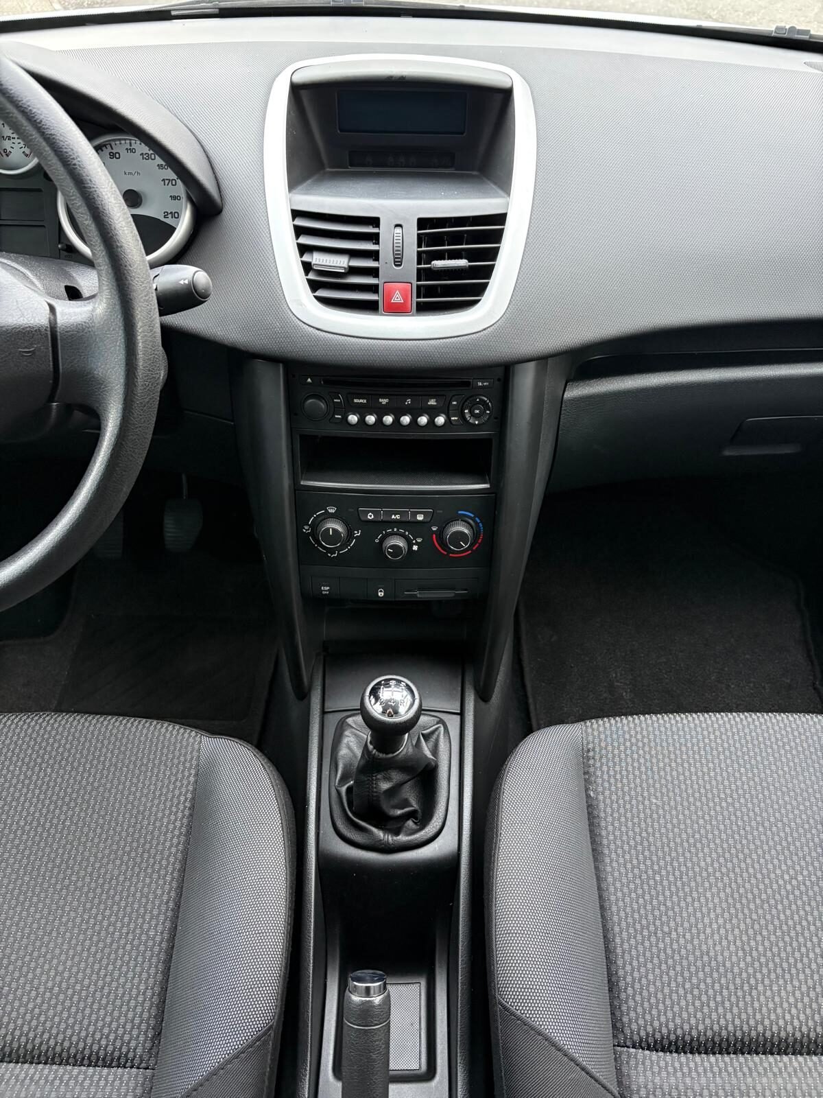 PEUGEOT 207 1.4 HDI Confort 3p 70