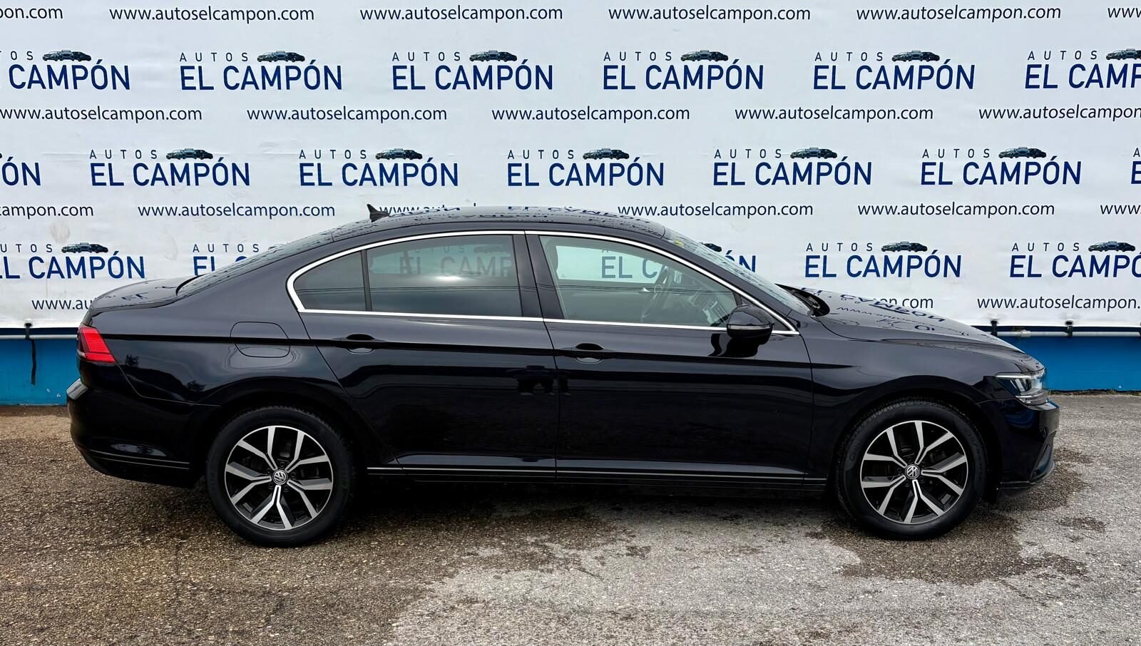 VOLKSWAGEN Passat 1.6 TDI Executive DSG7 120