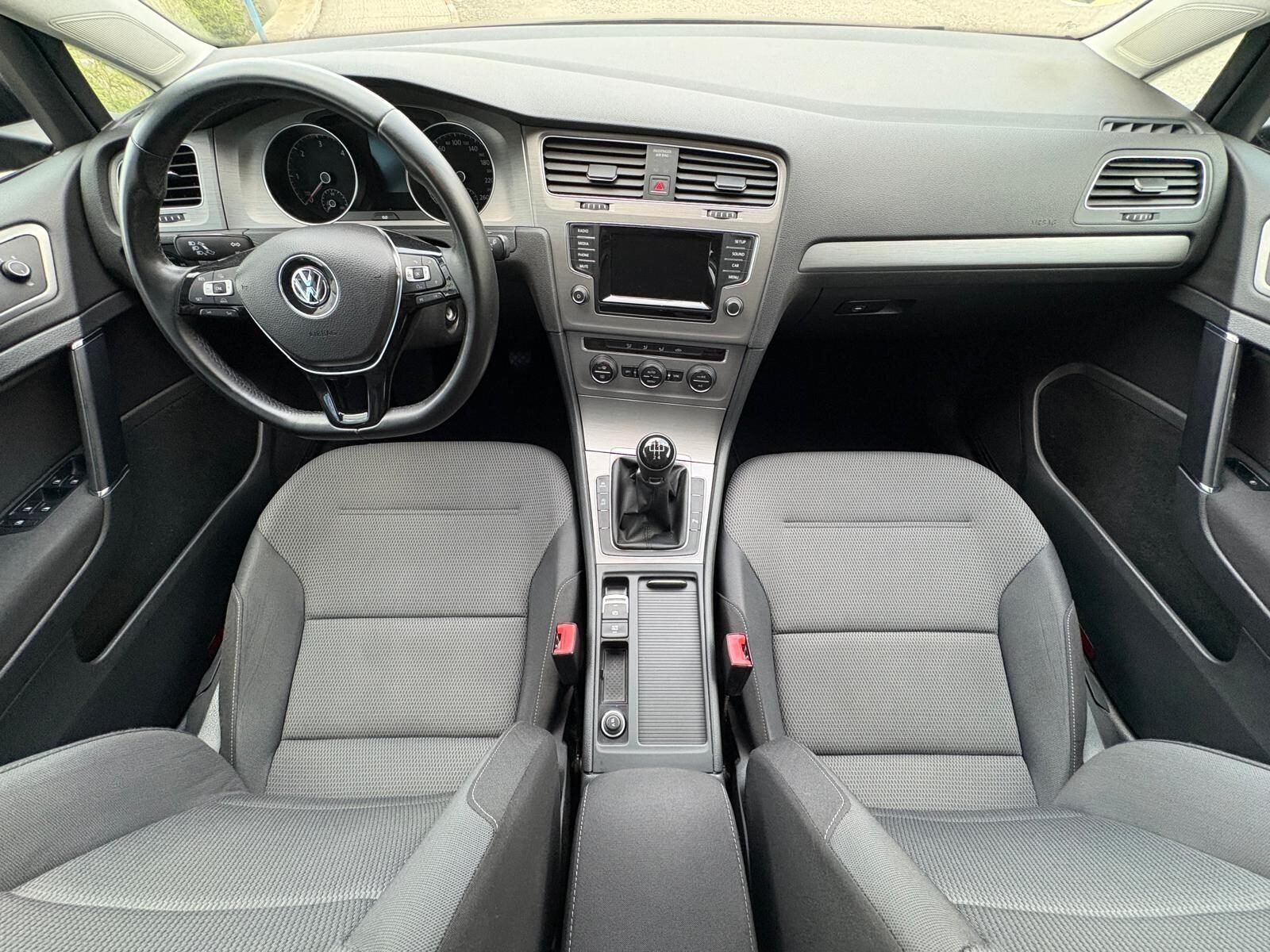 VOLKSWAGEN Golf Variant 1.6 TDI BMT Advance 105
