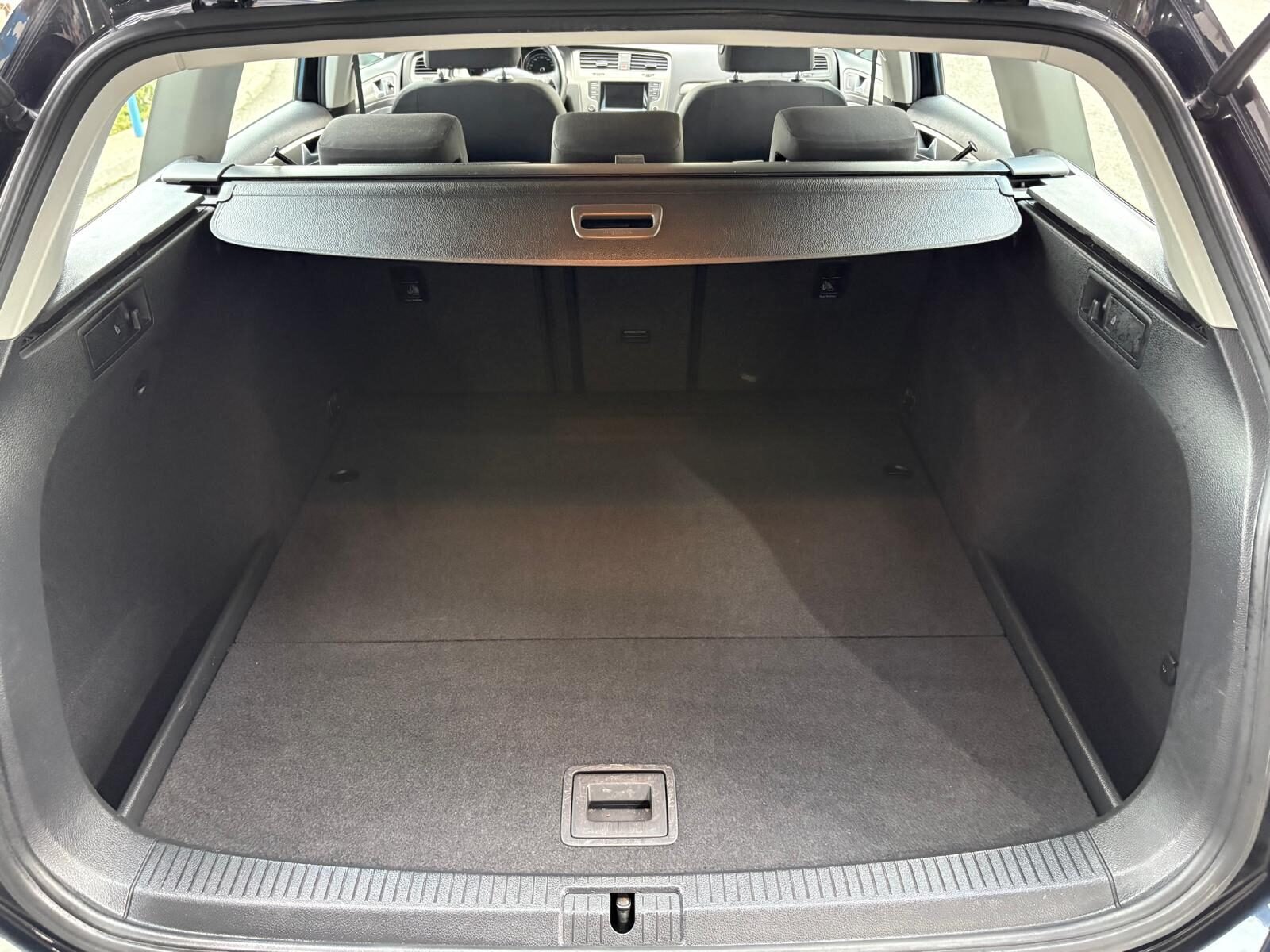 VOLKSWAGEN Golf Variant 1.6 TDI BMT Advance 105