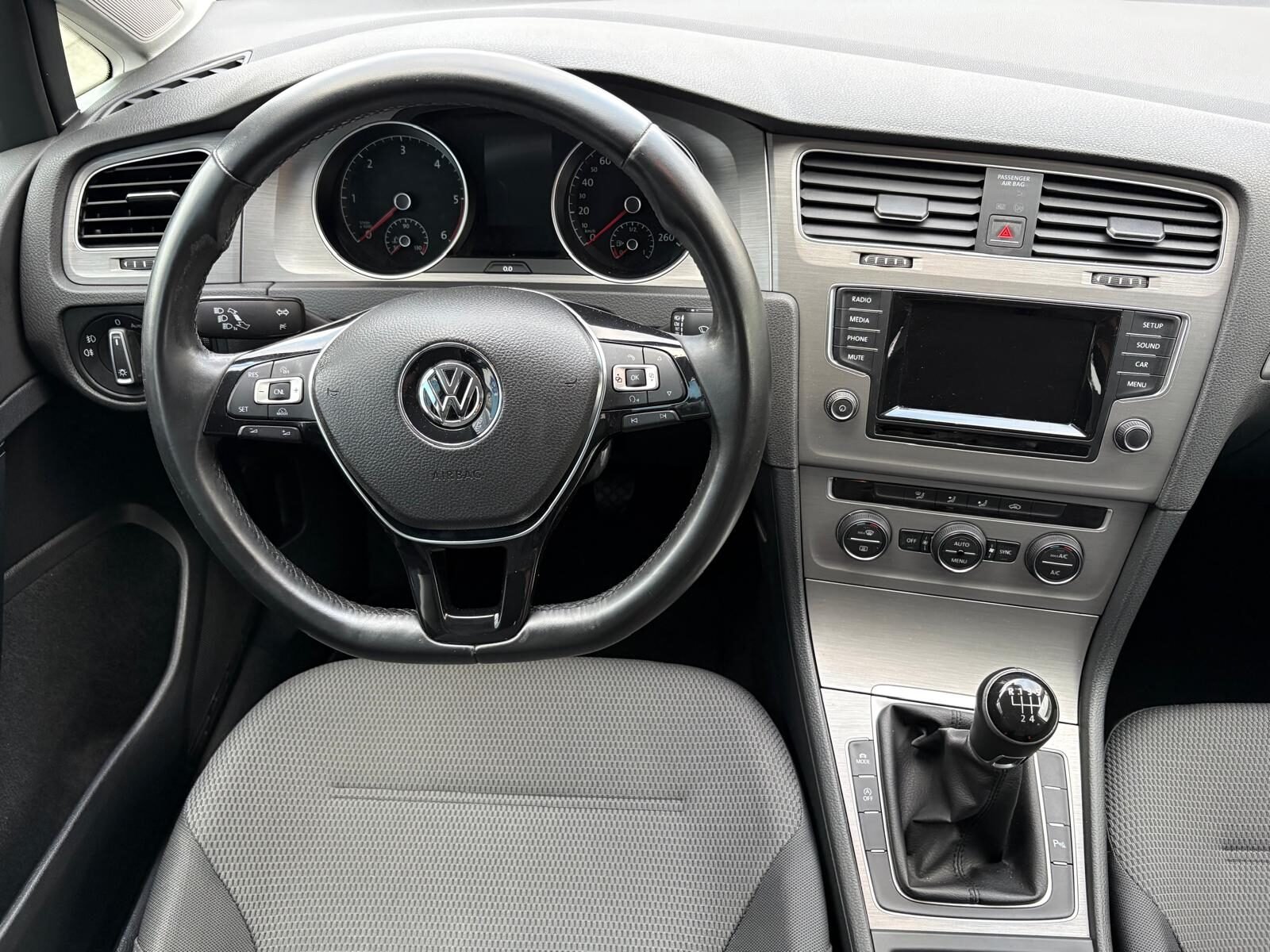 VOLKSWAGEN Golf Variant 1.6 TDI BMT Advance 105