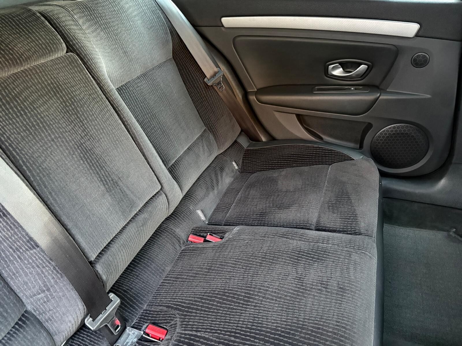 RENAULT Laguna 2.0 dCi Privilege 130