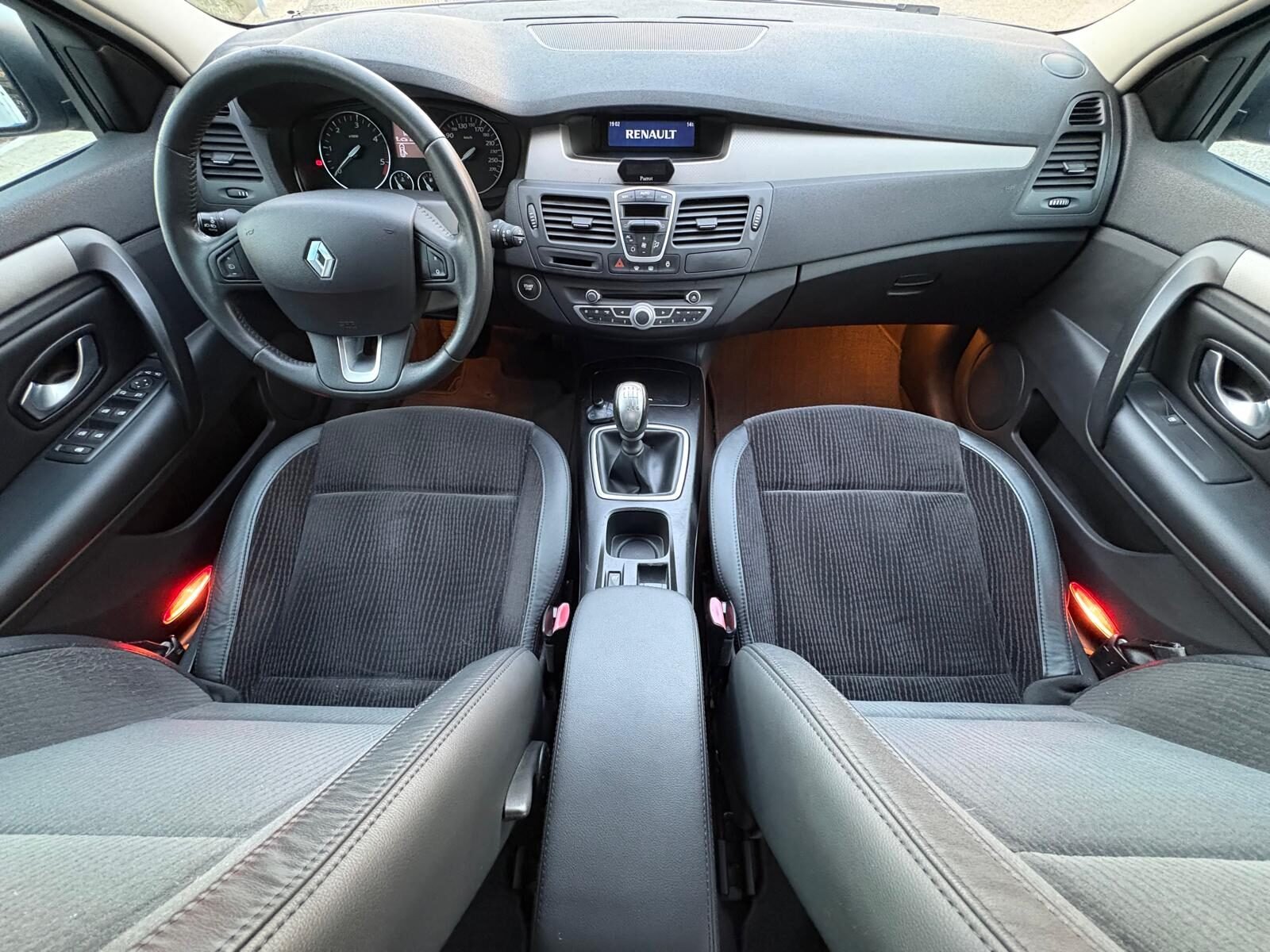 RENAULT Laguna 2.0 dCi Privilege 130