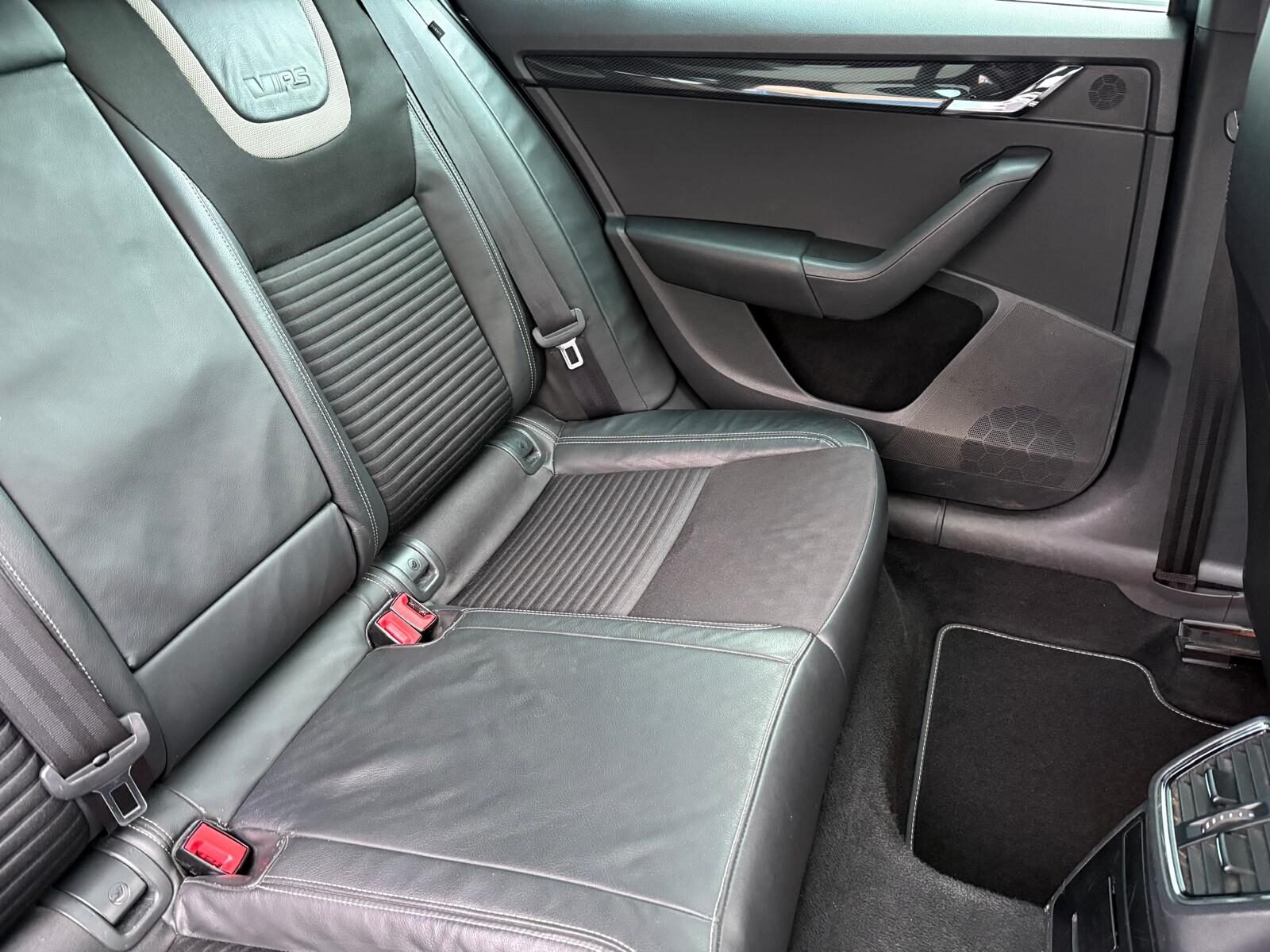 SKODA Octavia Combi 2.0 TDI RS 184