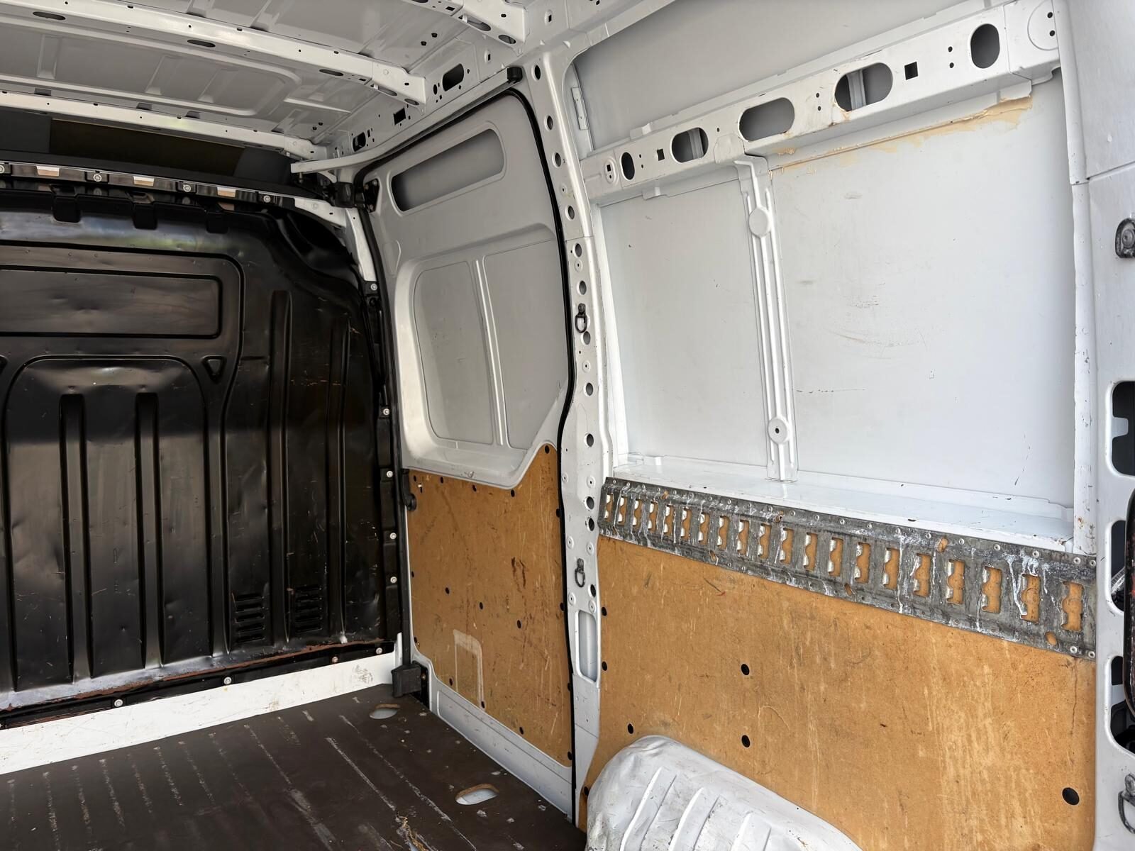 RENAULT Master Furgon 2.3 dCi L1H2 135