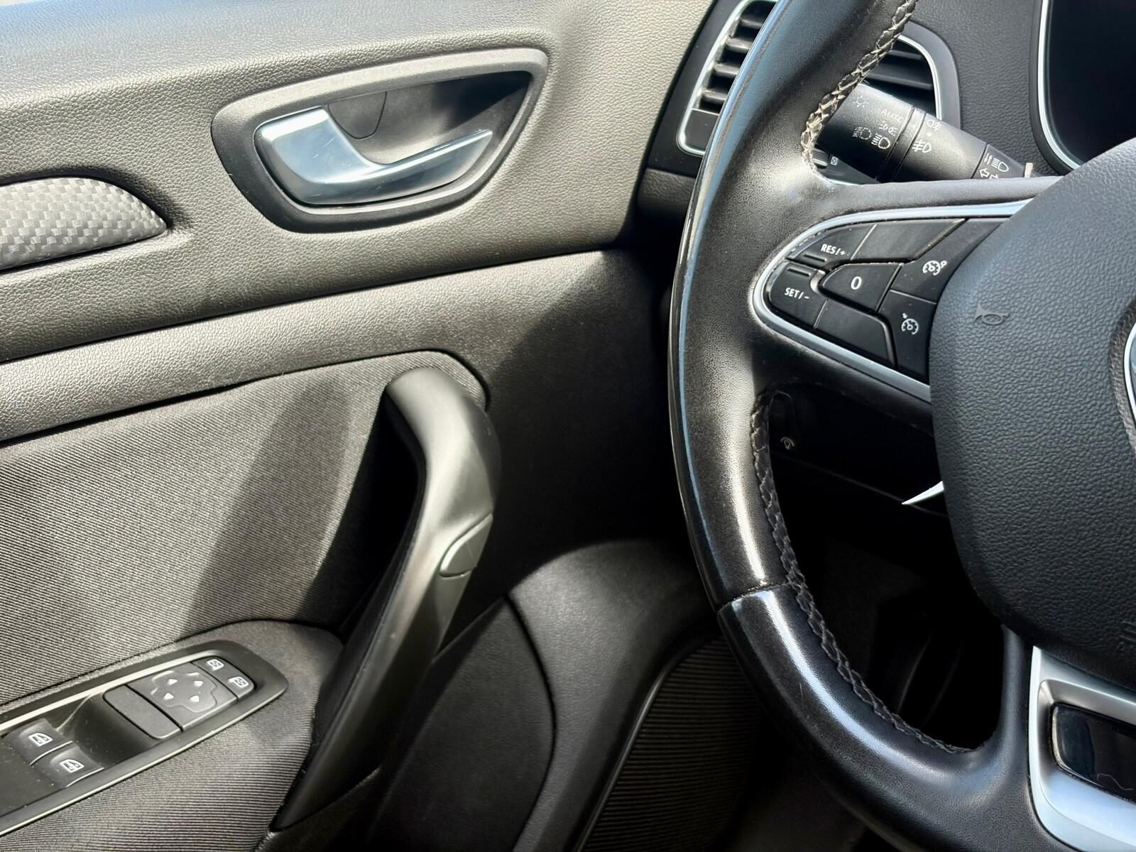 RENAULT Megane 1.5 dCi Zen Blue 115