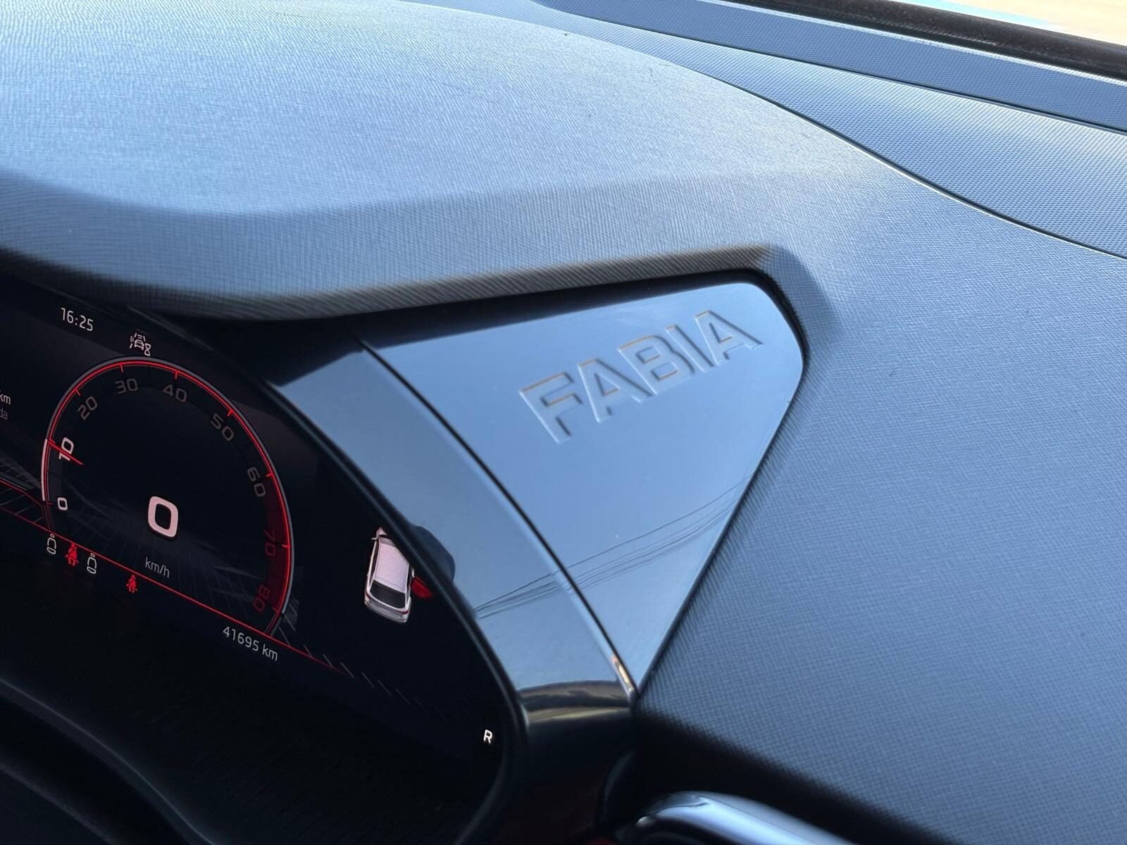 SKODA FABIA 1.0 TSI Monte Carlo 110