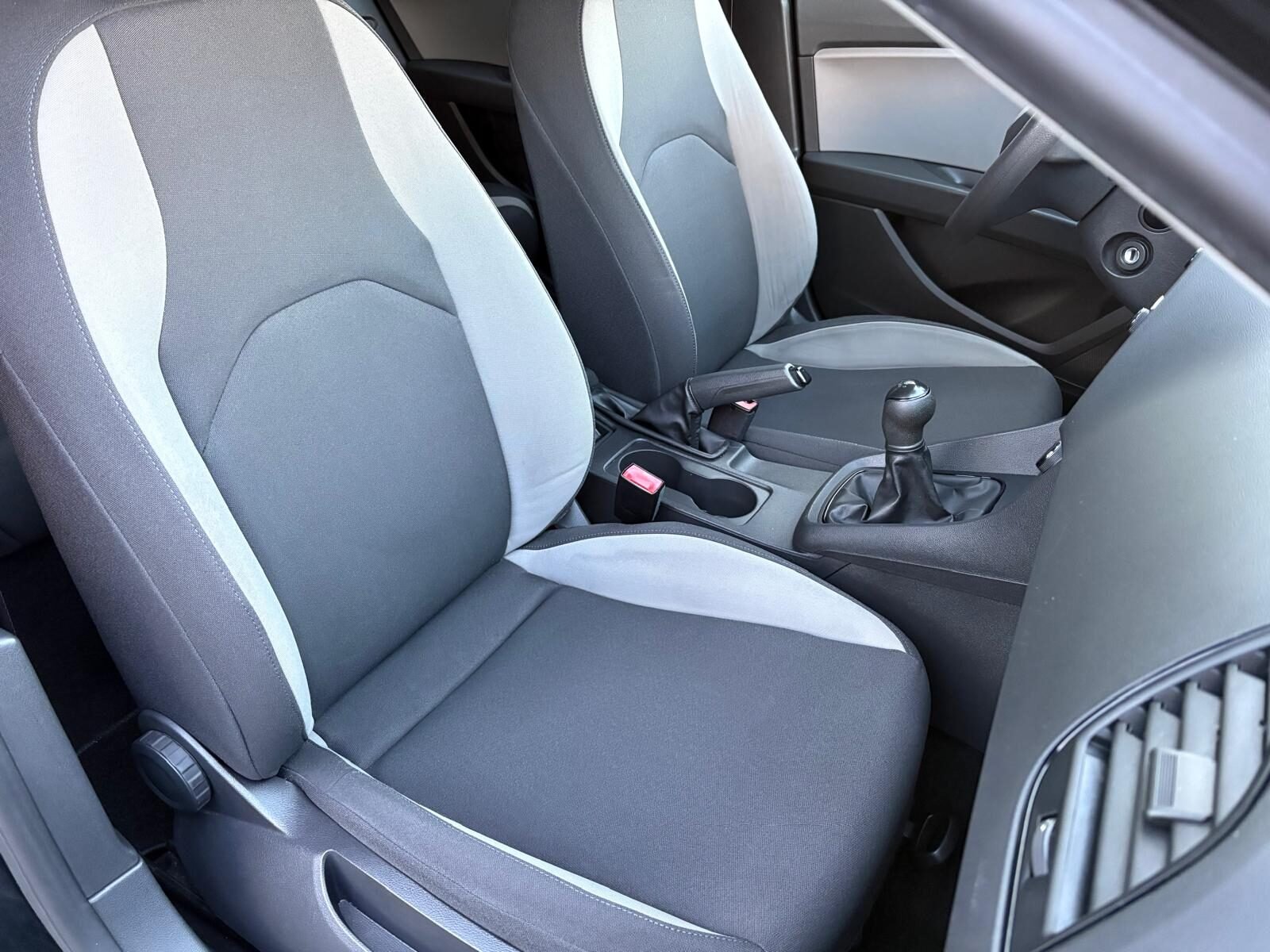 SEAT León 1.6 TDI Reference 105