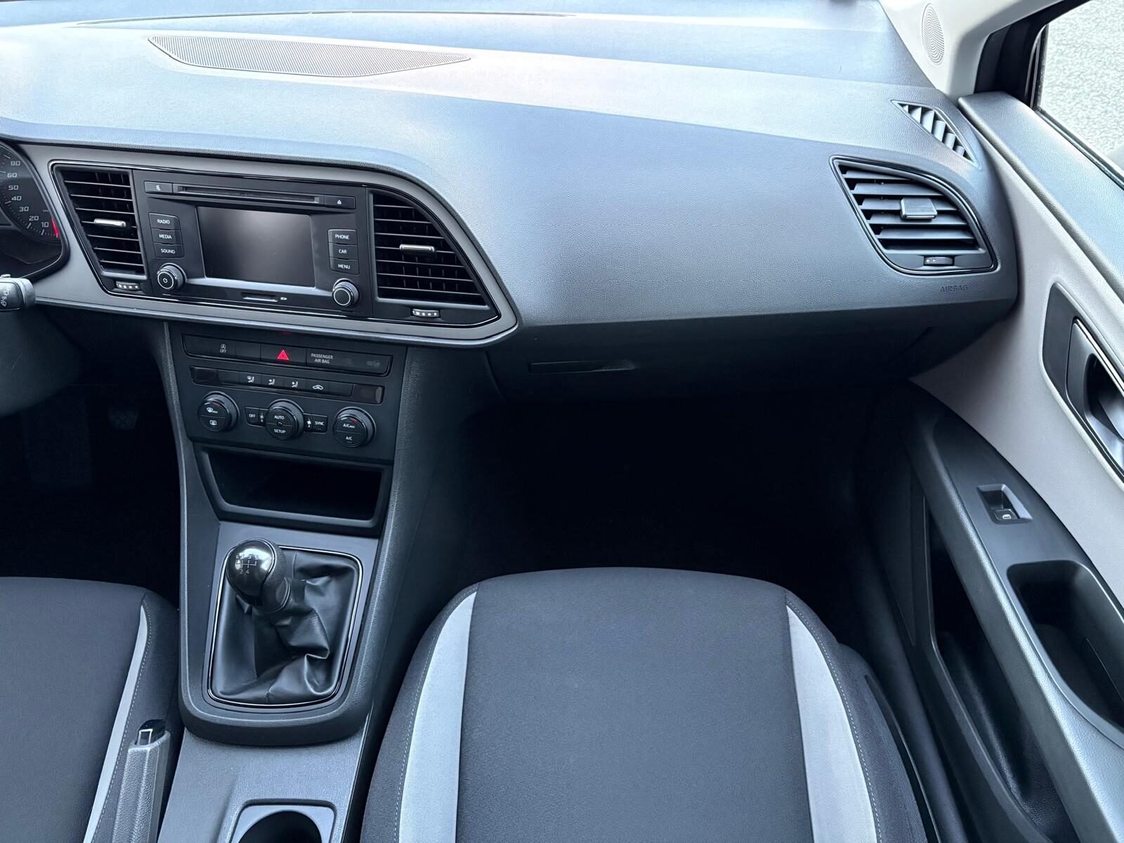 SEAT León 1.6 TDI Reference 105